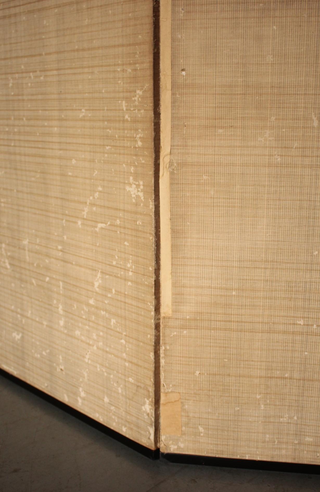 B20 Japanese Antiques 2panels, Paper, folding Screen with Pine Tree and Crane For Sale 15