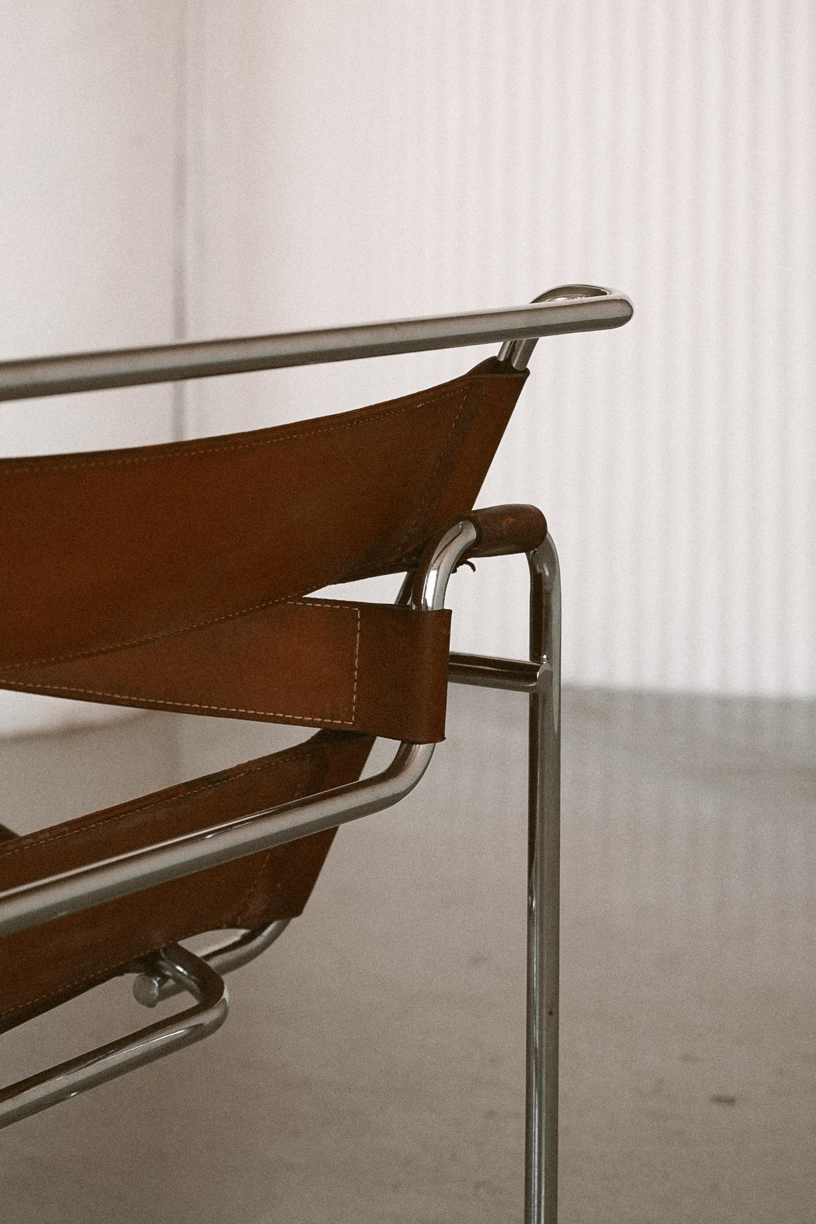 B3 Wassily Armchair in Saddle Brown by Marcel Breuer In Fair Condition In TORONTO, CA