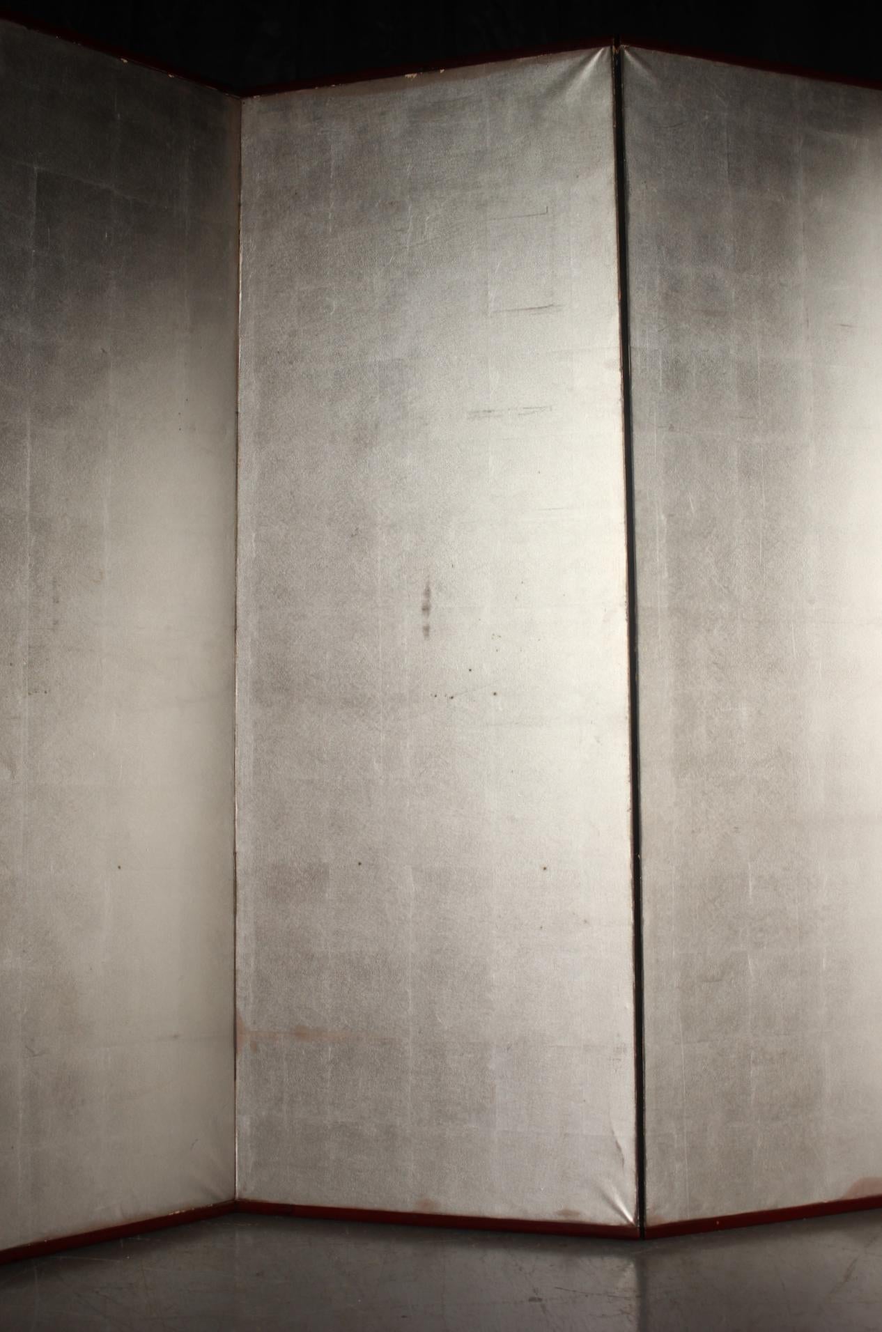 B30 Japanische Antiquitäten 6Paneele, Silberpapier, Folding Screen, rotgerahmt (Papier) im Angebot