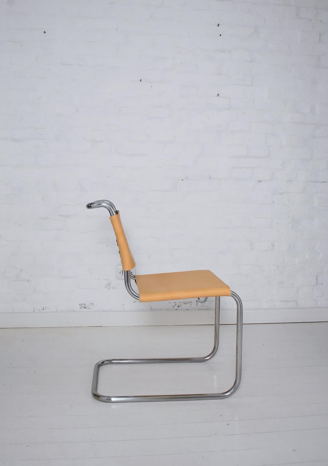 Bauhaus B33 Cantilevered Chair by Marcel Breuer For Sale