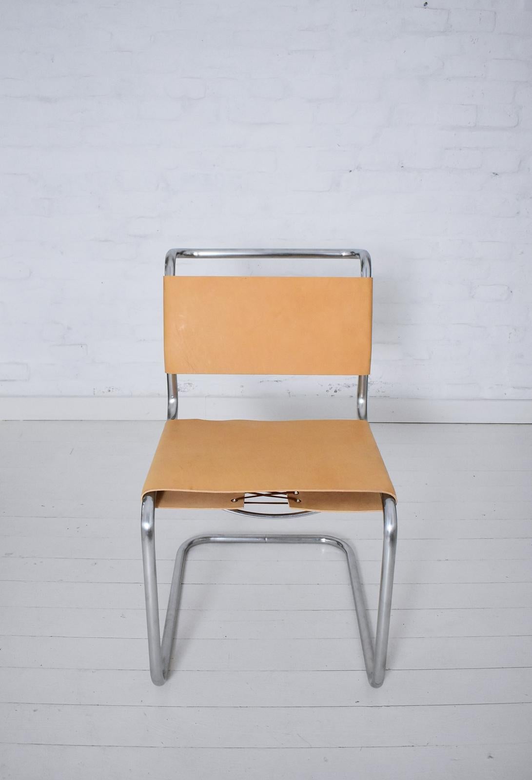 European B33 Cantilevered Chair by Marcel Breuer For Sale