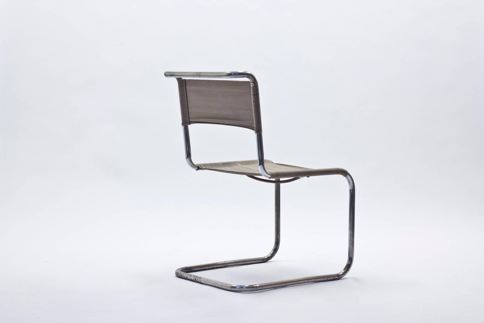This chair is an early example of Marcel Breuers Classic B33 cantilever chair, with original 
