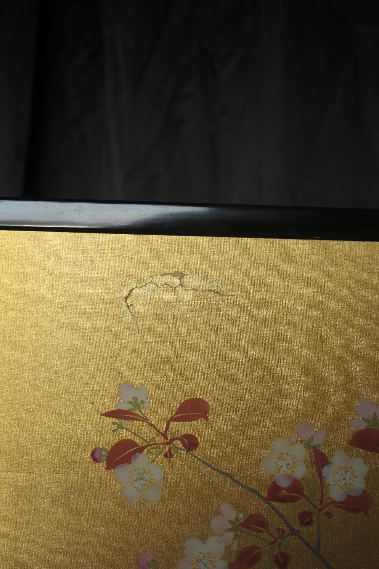 Paper B35 Japanese Antiques Gold background flowers folding screen, 2-panel For Sale