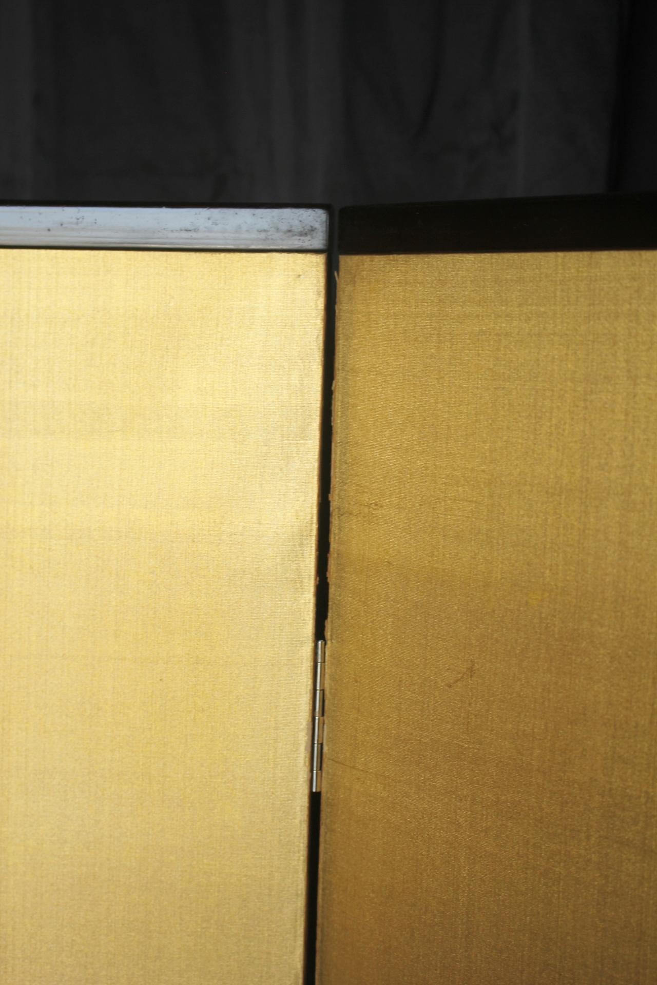 B36 Japanese Antiques Gold background flowers folding screen, 2-panel For Sale 9