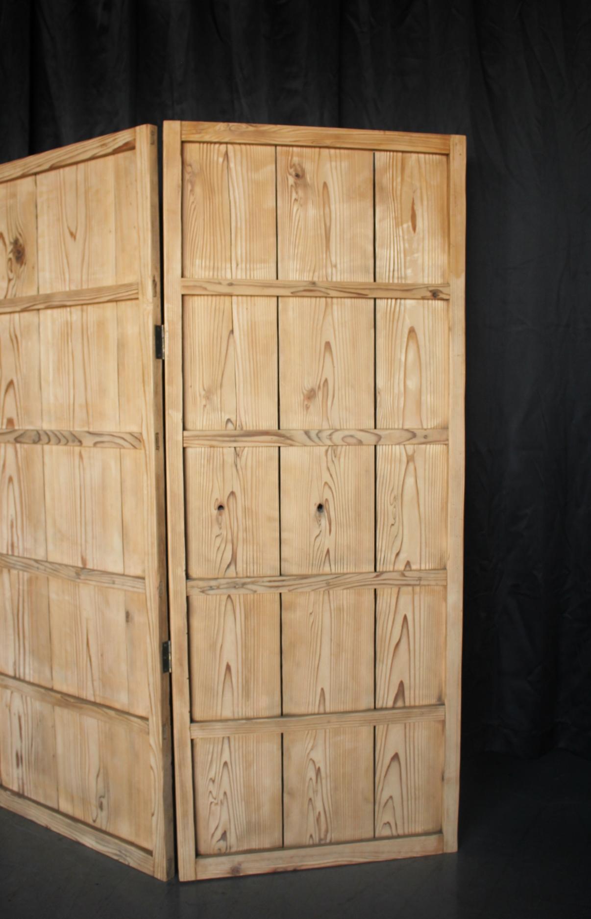 B40 Japanese antique, cedar Byobu folding screen, room dividers For Sale 11