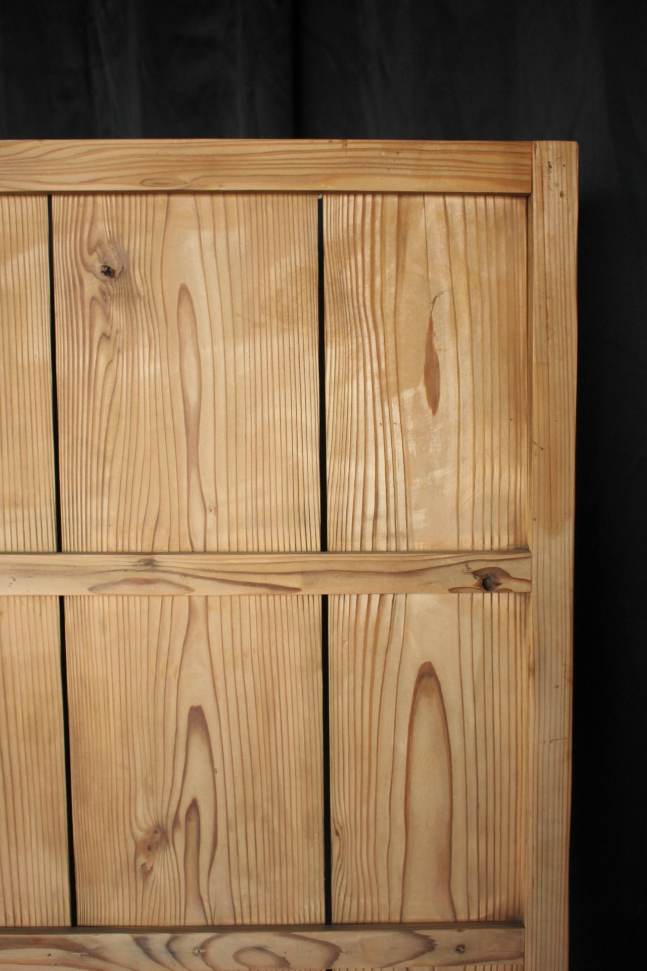B40 Japanese antique, cedar Byobu folding screen, room dividers For Sale 12