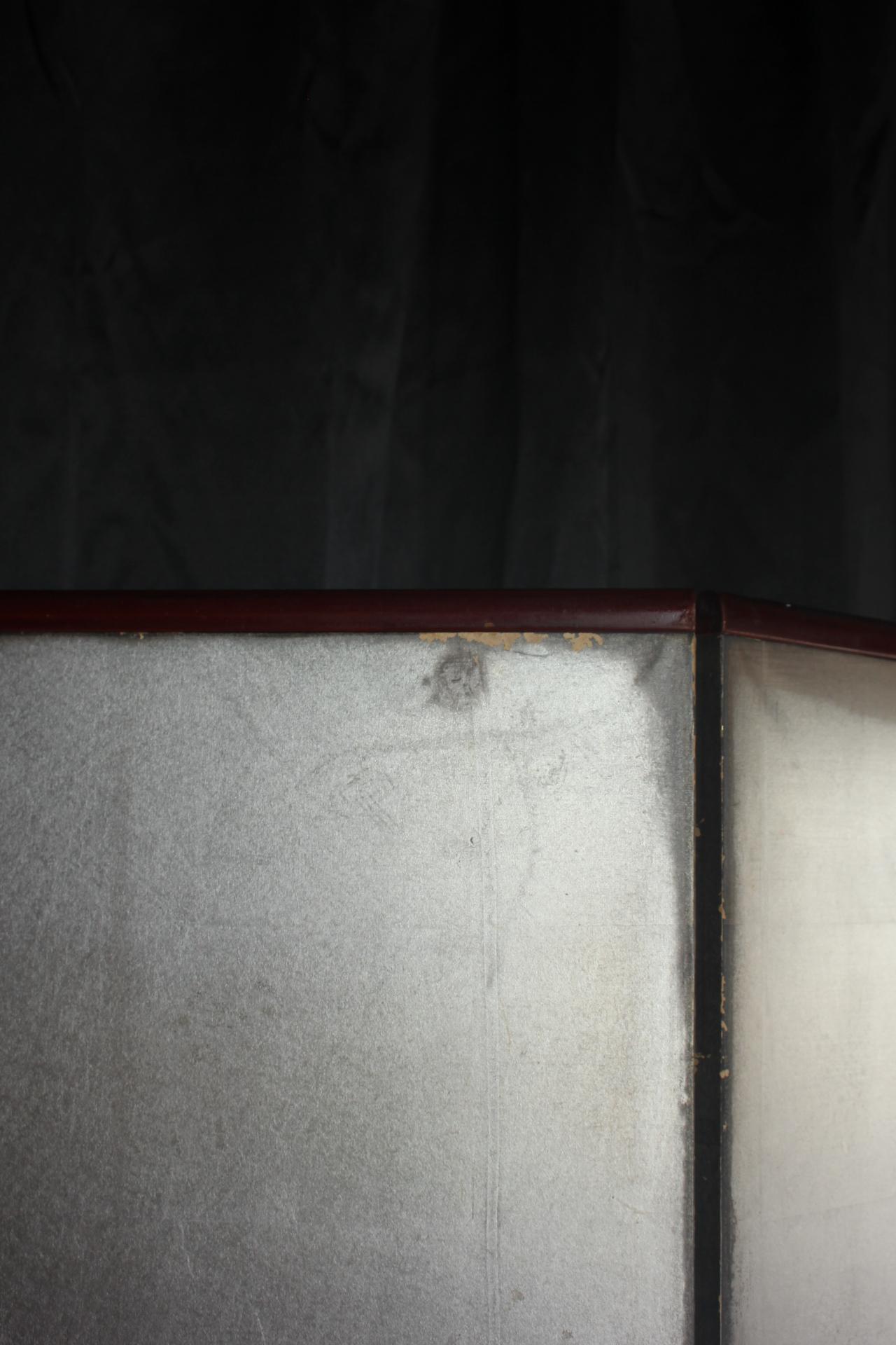 B42 Japanese Antiques 6panels, Silver Paper, folding Screen, red-rimmed For Sale 5