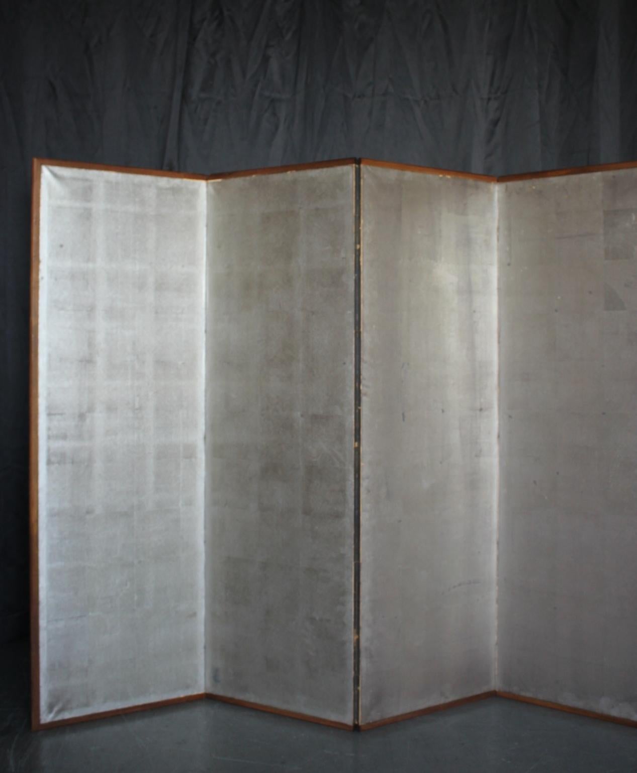 Material: Paper, wooden frame
1 piece: Width 435 x Height 1370 x Depth 18 mm
Expanded size: Width 2650 mm
Folded size: Width 455 x Height 1370 x Depth 100 mm, weight 9 kg
Packaging (4-5 mm thick plywood sandwiched): 18 cm x 50 cm x 150 cm, weight 17