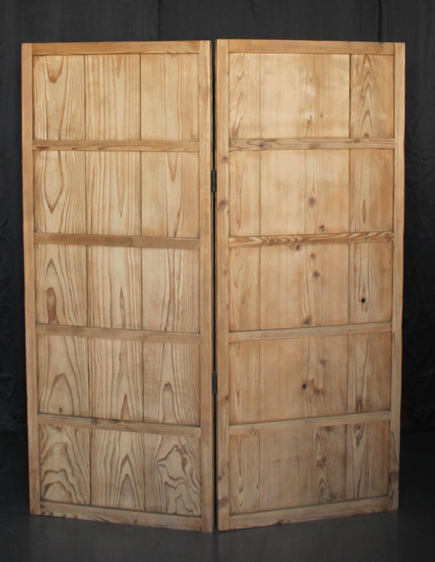 B47 Japanese antique, cedar Byobu folding screen, room dividers For Sale 11