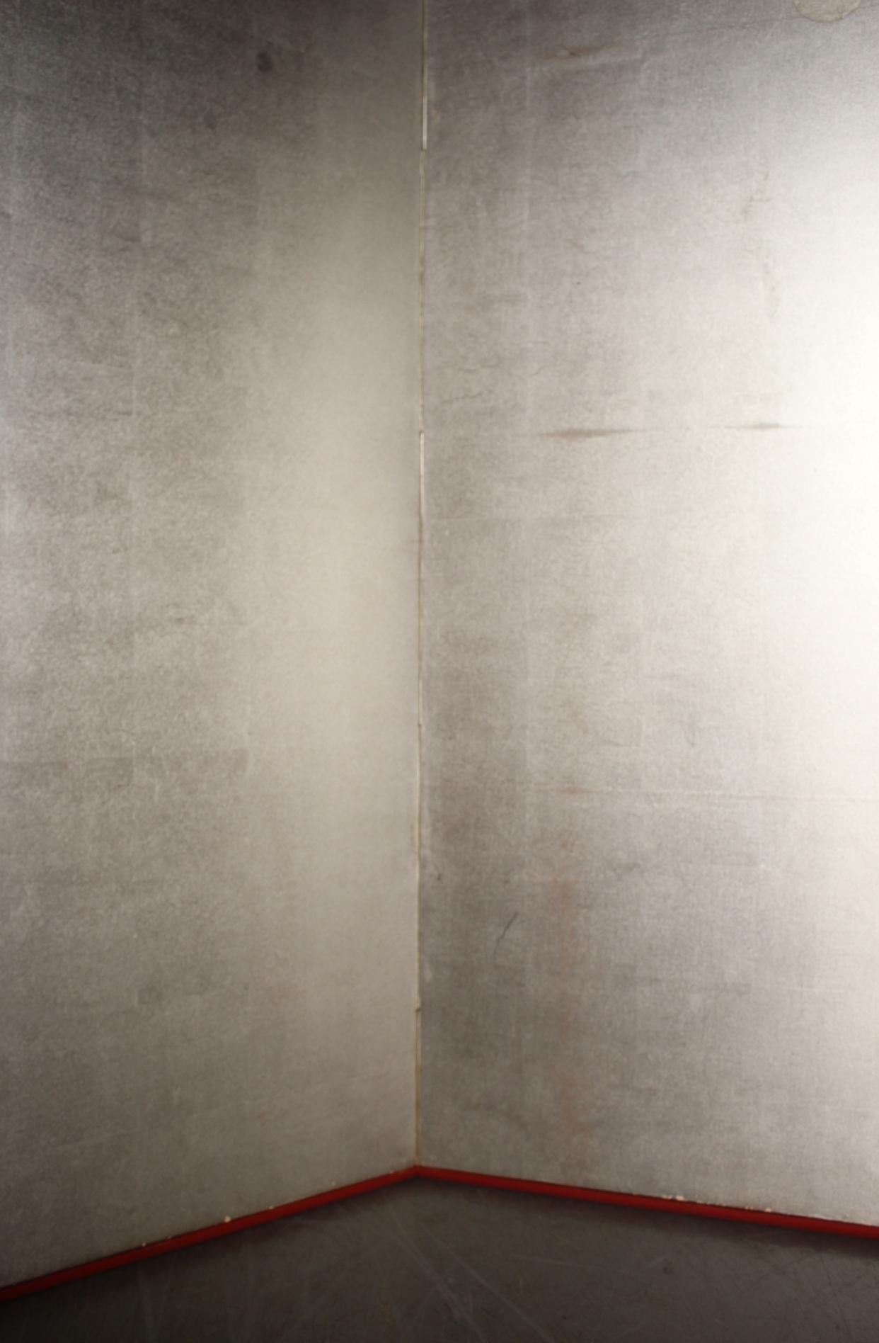 B73 Altjapanisch 6Tafeln, Silberpapier, Foldescreen, rot umrandet (20. Jahrhundert) im Angebot