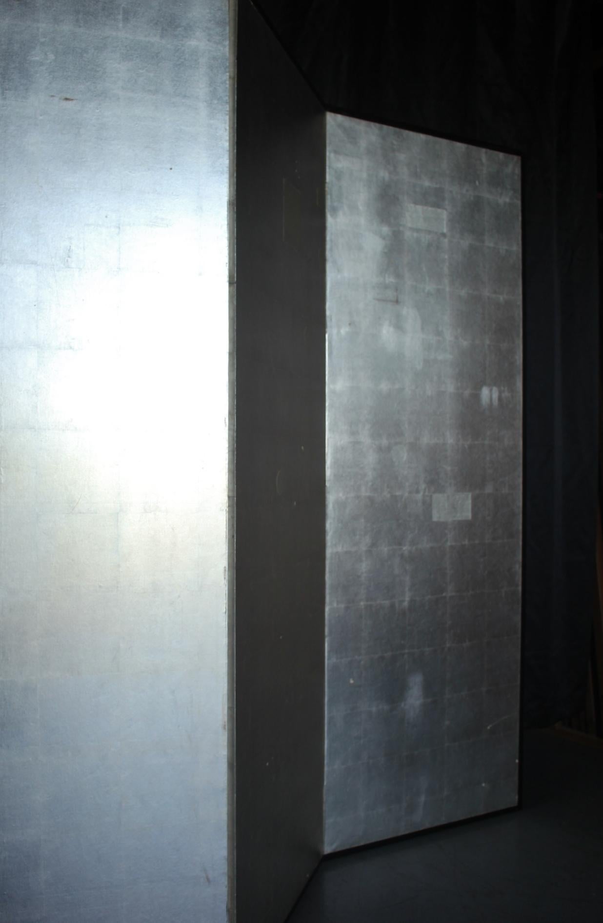 B81 Old Japanese Antiques 6panels, Silver Paper, folding Screen, Black remmed im Angebot 8