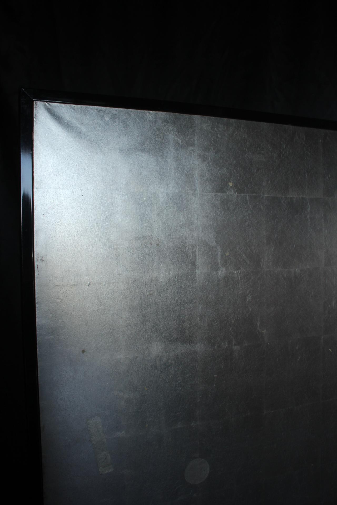 B81 Old Japanese Antiques 6panels, Silver Paper, folding Screen, Black remmed im Zustand „Relativ gut“ im Angebot in Niiza, JP