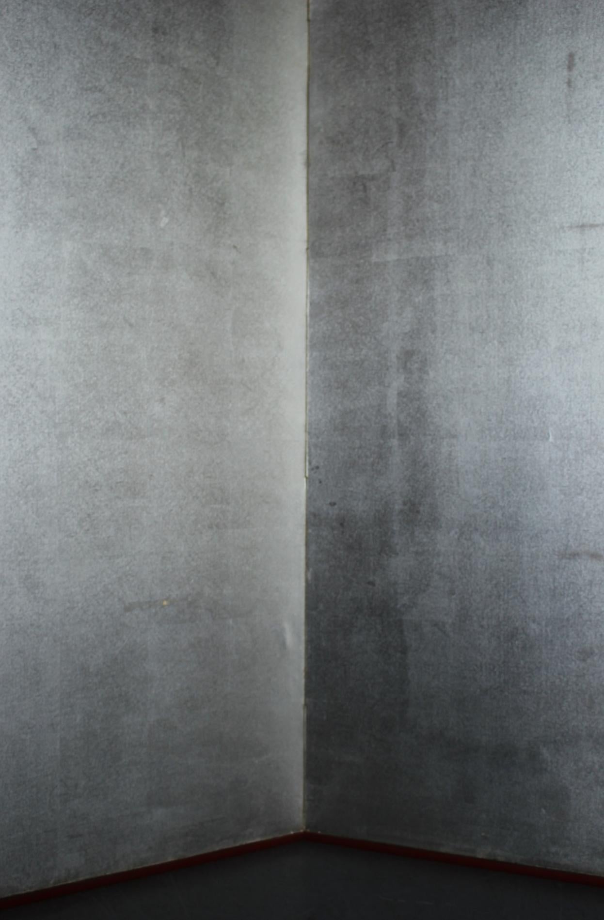 B85 Old Japanese 6panels, Silver Paper, folding Screen, red remmed (Papier) im Angebot