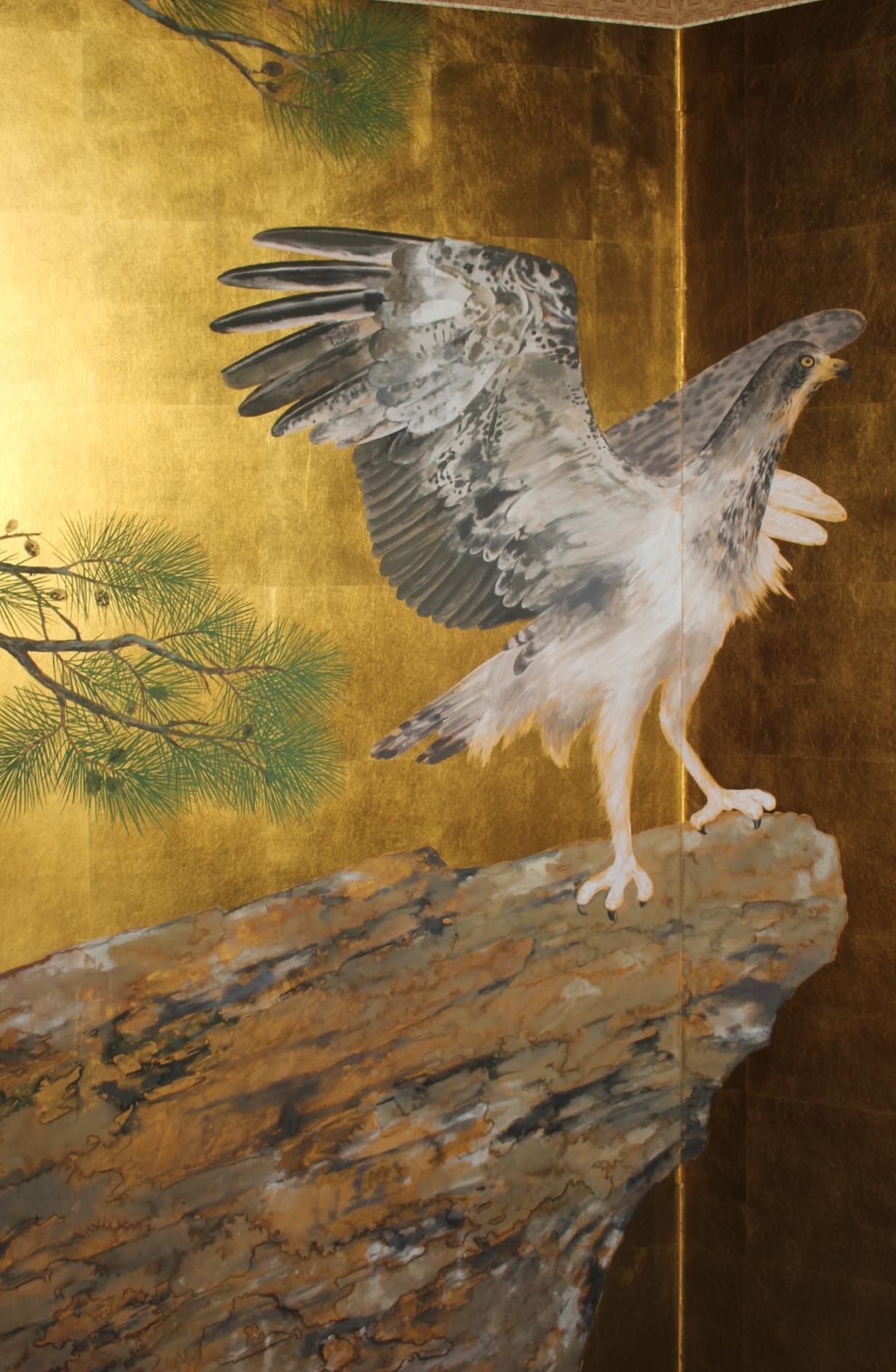 B86 Peinture japonaise d'art, faucon, écran d'or Byobu, 2 panneaux Bon état - En vente à Niiza, JP
