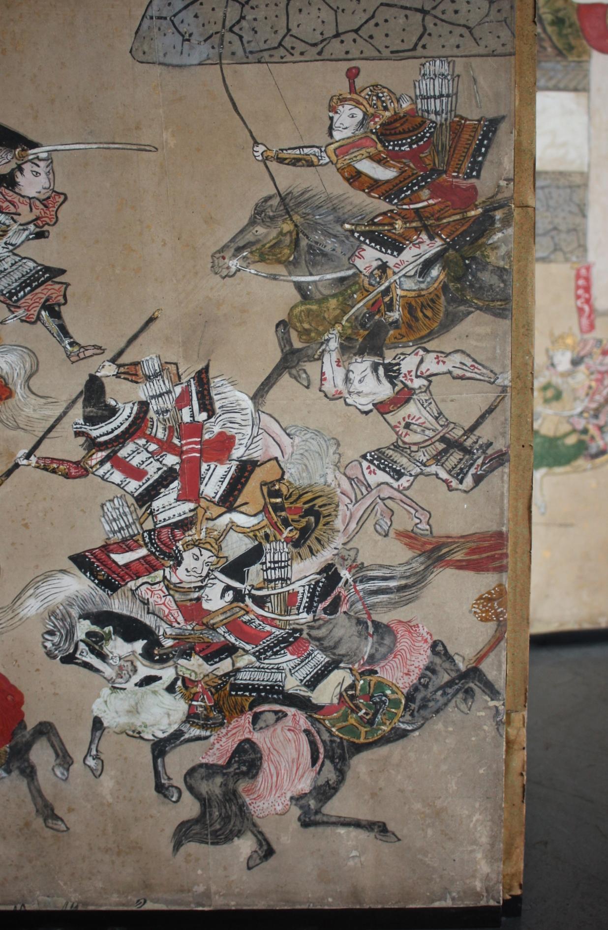 B90 Japanese antiques art Byobu screen Battle scene paper en vente 5