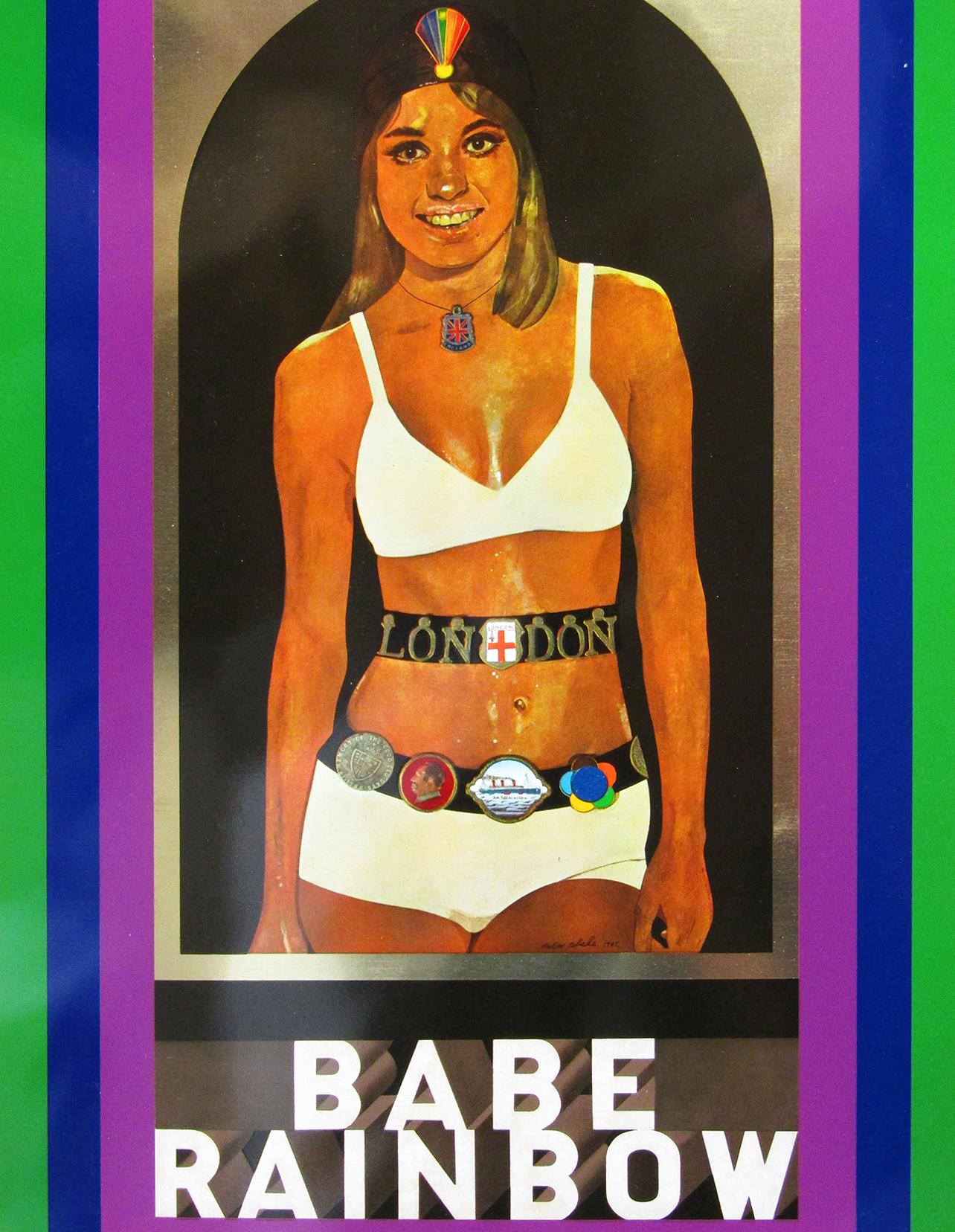 Ein lebendiger Original-Siebdruck von 1968 auf Zinn von Peter Blake RA für Dodo Designs. Es zeigt ein altes Thema aus der Pop-Ära von Blakes Fantasie: Babe Rainbow, die Wrestlerin.

Mit einem sorgfältigen Vorbesitzer, ist dieser Druck in nahezu