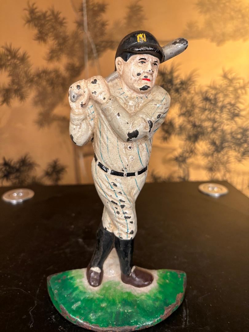  Babe Ruth Vintage Baseball Slugger „The Bambino“ Skulptur, Originalfarbe  (Moderne der Mitte des Jahrhunderts) im Angebot