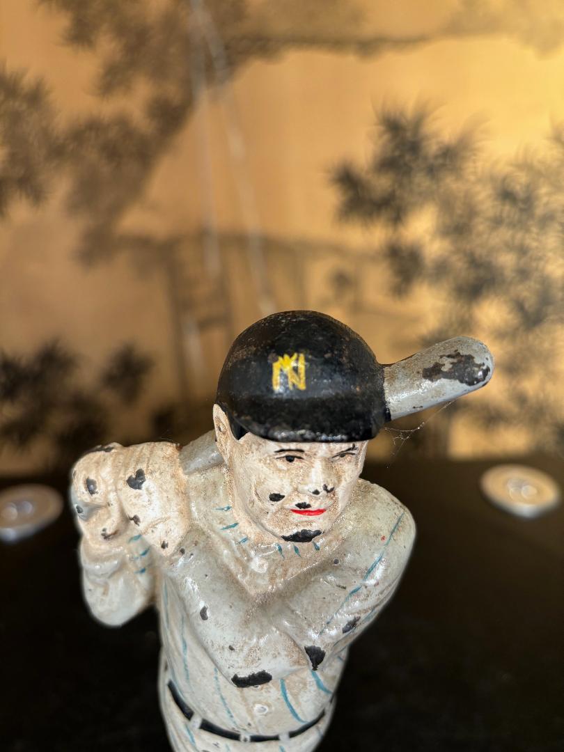  Babe Ruth Vintage Baseball Slugger „The Bambino“ Skulptur, Originalfarbe  (Gegossen) im Angebot