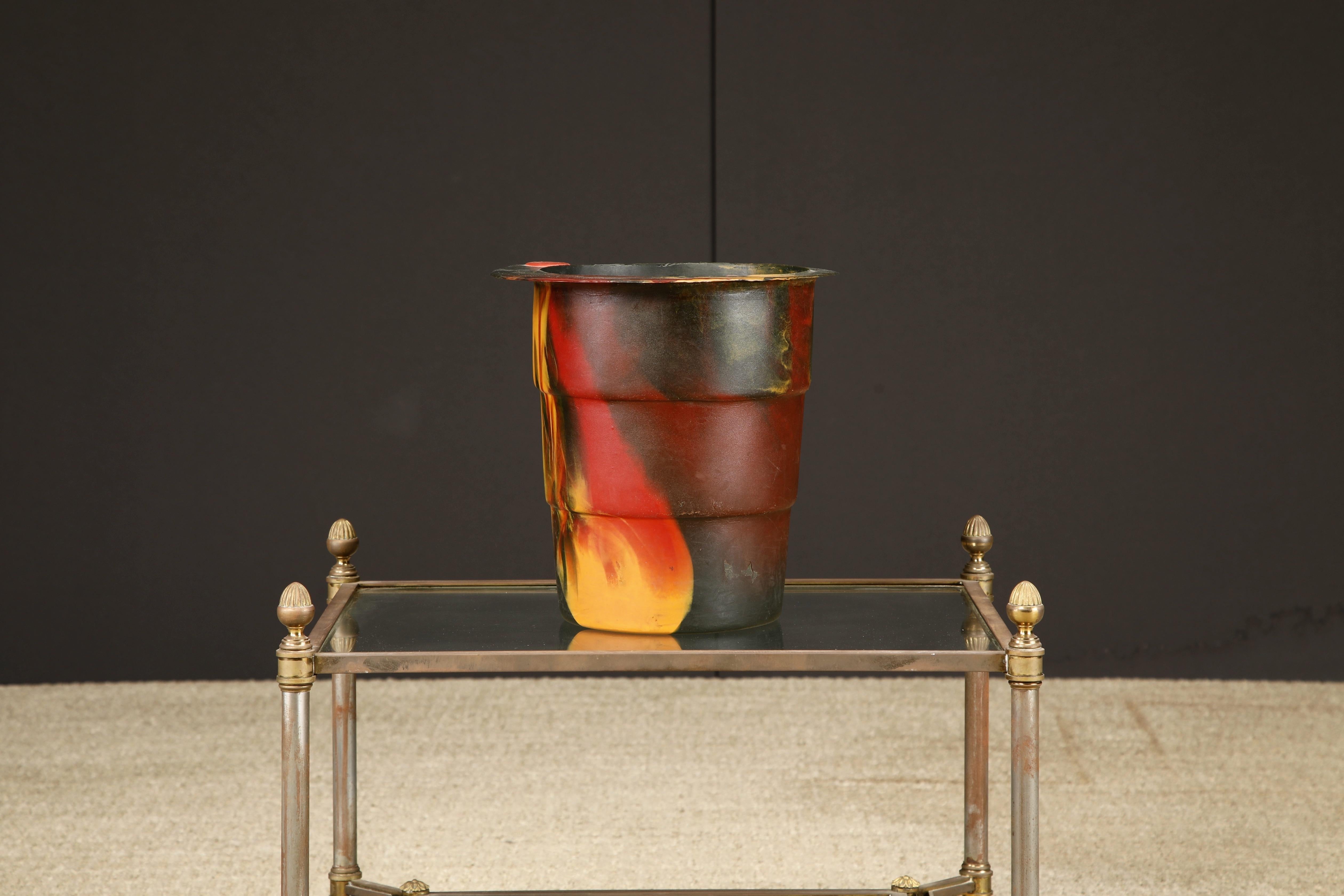 Secchiello da vino in resina 'Babel' di Gaetano Pesce per Fish Design, anni '90, firmato In condizioni buone in vendita a Los Angeles, CA