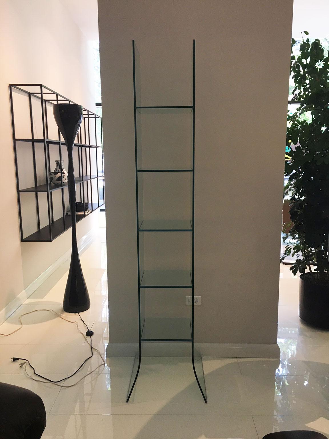 Modern Babele Curved Glass Display Unit by Massimo Morozzi for FIAM Italia