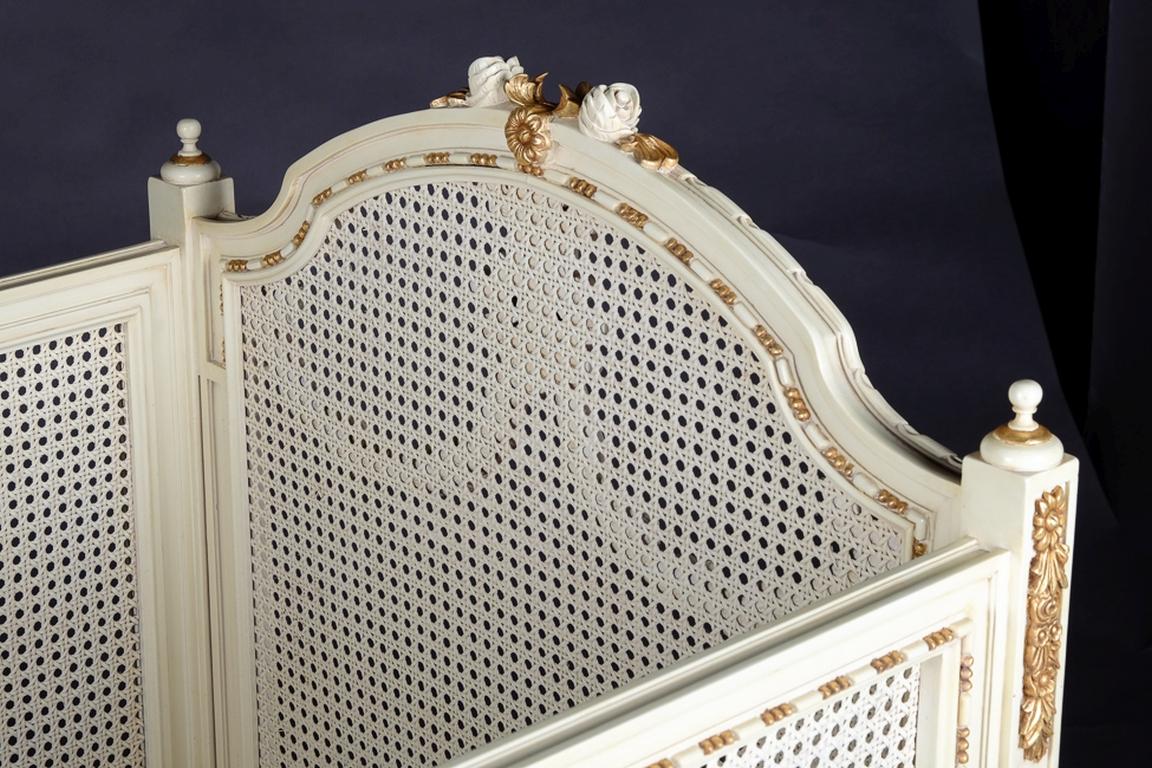 Baby Baroque bed in the style of the Louis XVI For Sale 2