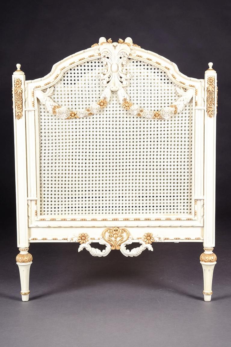 baroque style bed