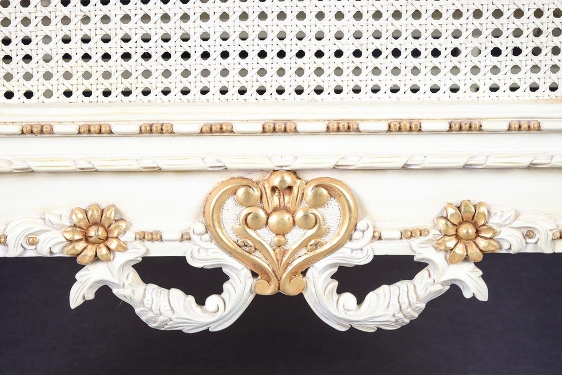 20th Century Baby Baroque bed in the style of the Louis XVI For Sale