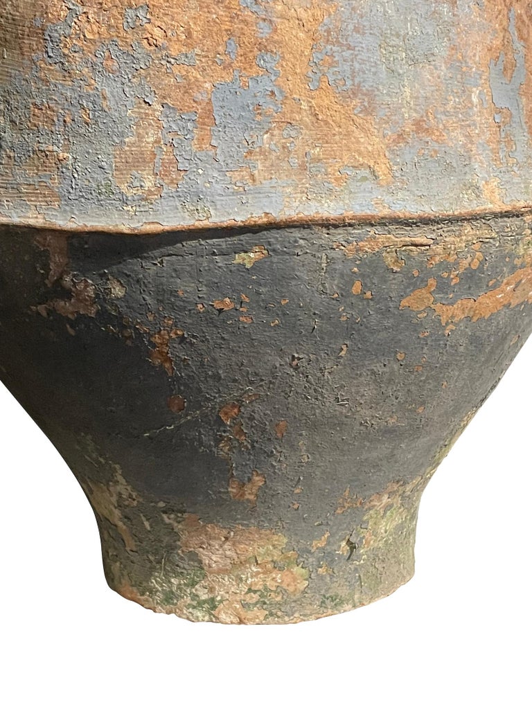 19th century Spanish terracotta olive pot.
Unearthed from a very large family run olive oil producing business in southern Spain.
Beautiful and natural aged patina.
Terracotta top and baby blue bottom.
One of many pieces from a large and unique