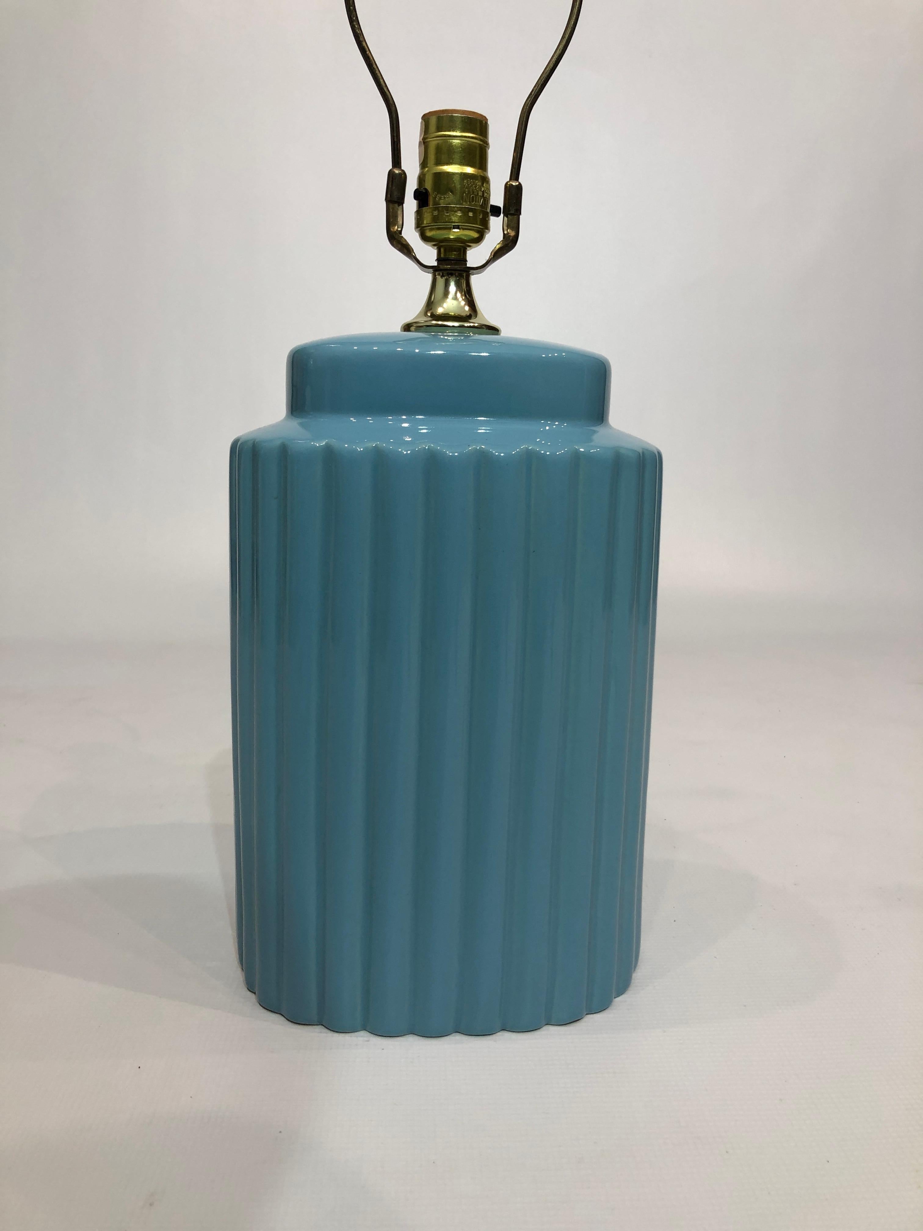 Baby Blue Ceramic Table Lamp 1970s Art Deco Style Hollywood Regency Pastel 1980s For Sale 6