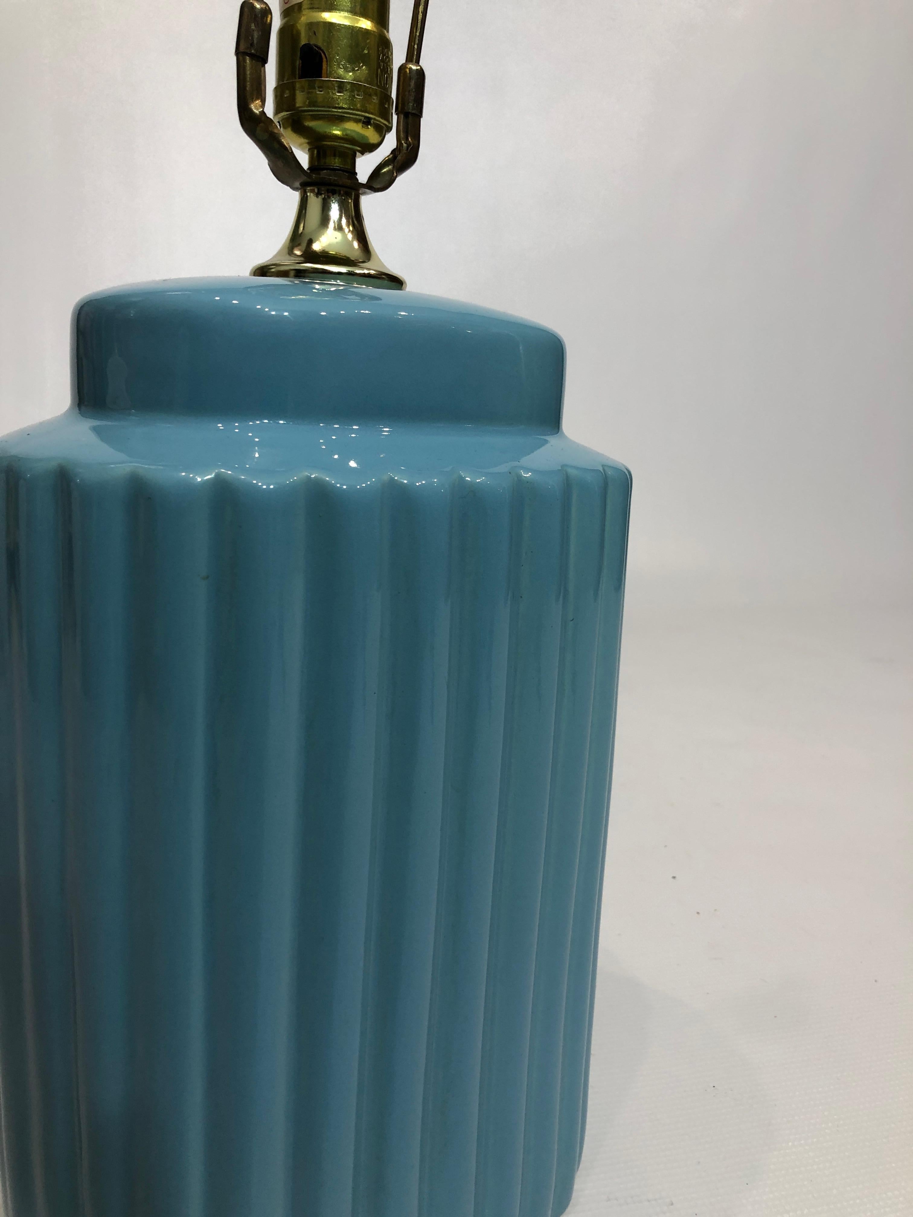 Baby Blue Ceramic Table Lamp 1970s Art Deco Style Hollywood Regency Pastel 1980s For Sale 9