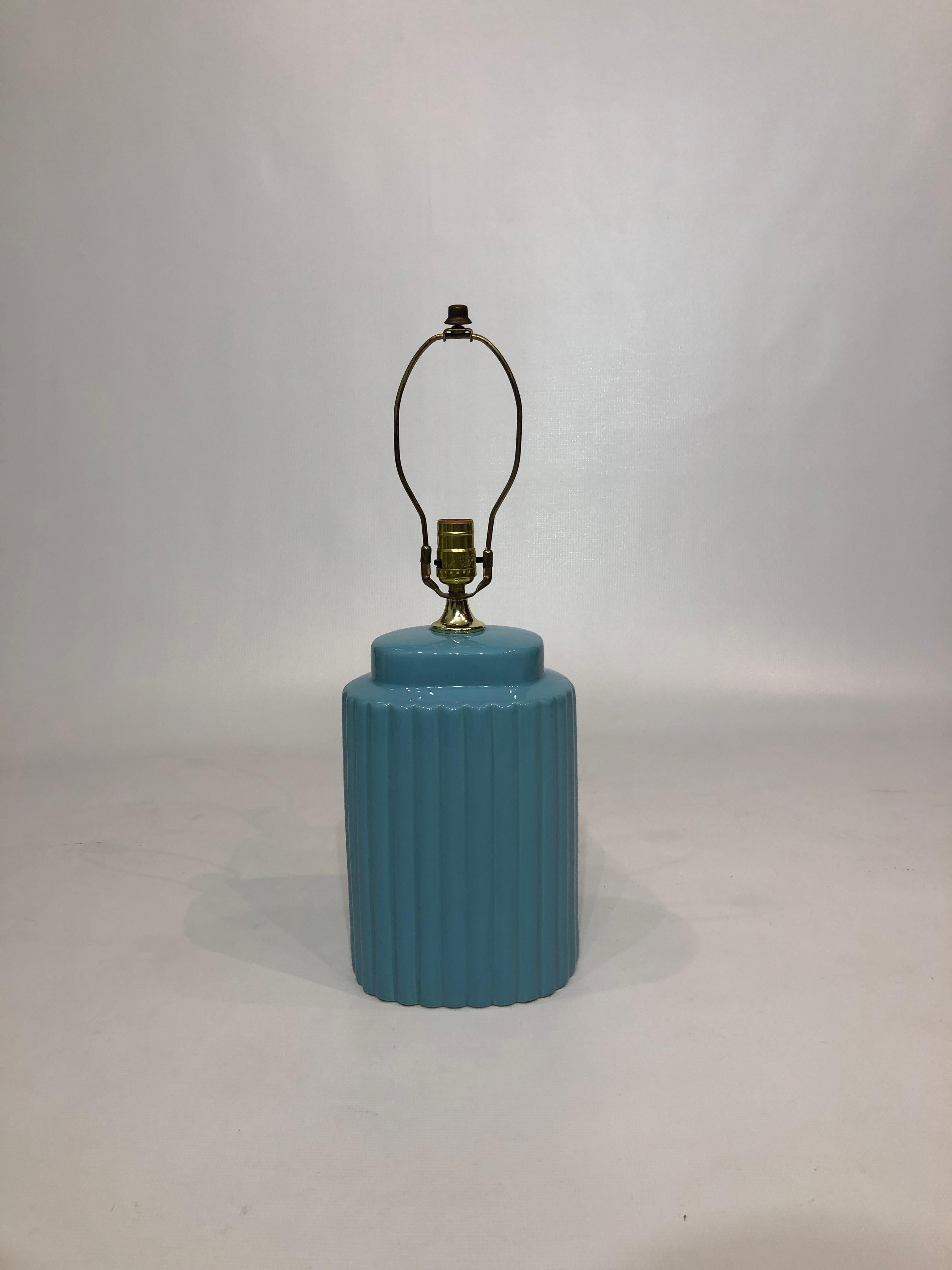 Baby Blue Ceramic Table Lamp 1970s Art Deco Style Hollywood Regency Pastel 1980s In Good Condition For Sale In London, GB