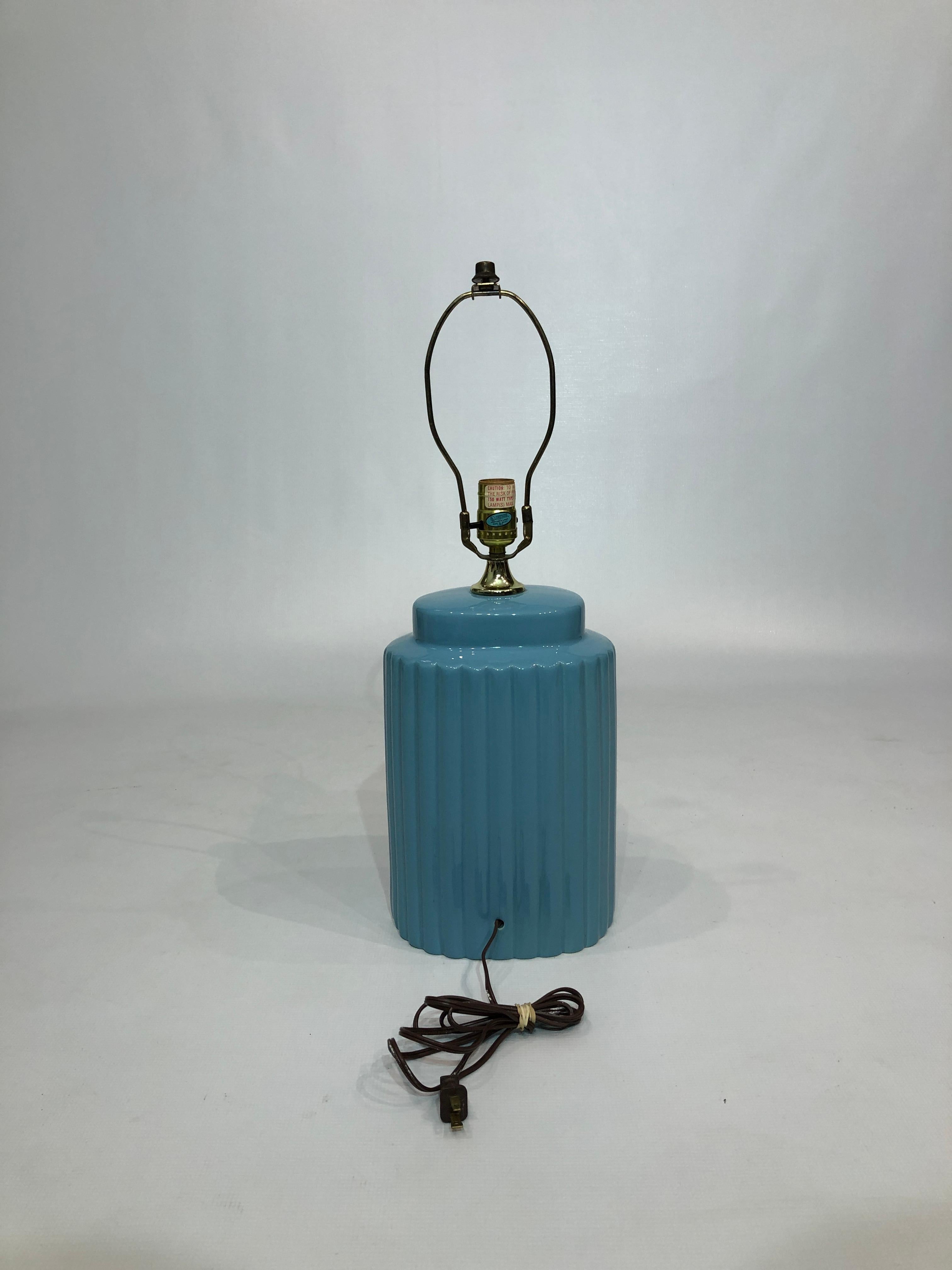 Baby Blue Ceramic Table Lamp 1970s Art Deco Style Hollywood Regency Pastel 1980s For Sale 2