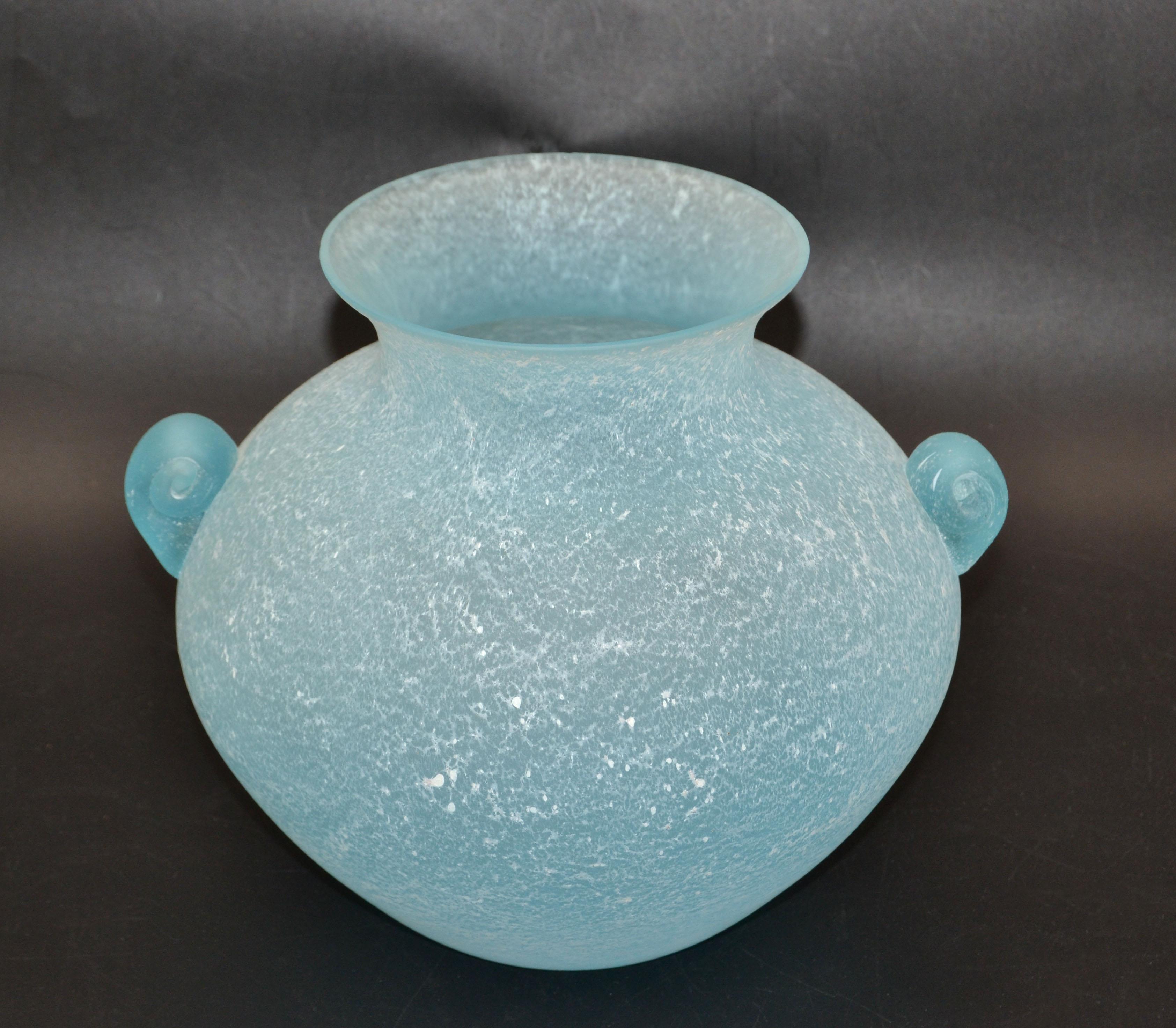 Baby Blue Italian Scavo Glass Wheat Vase with Handles, Vessel, Italy 1980 In Good Condition In Miami, FL