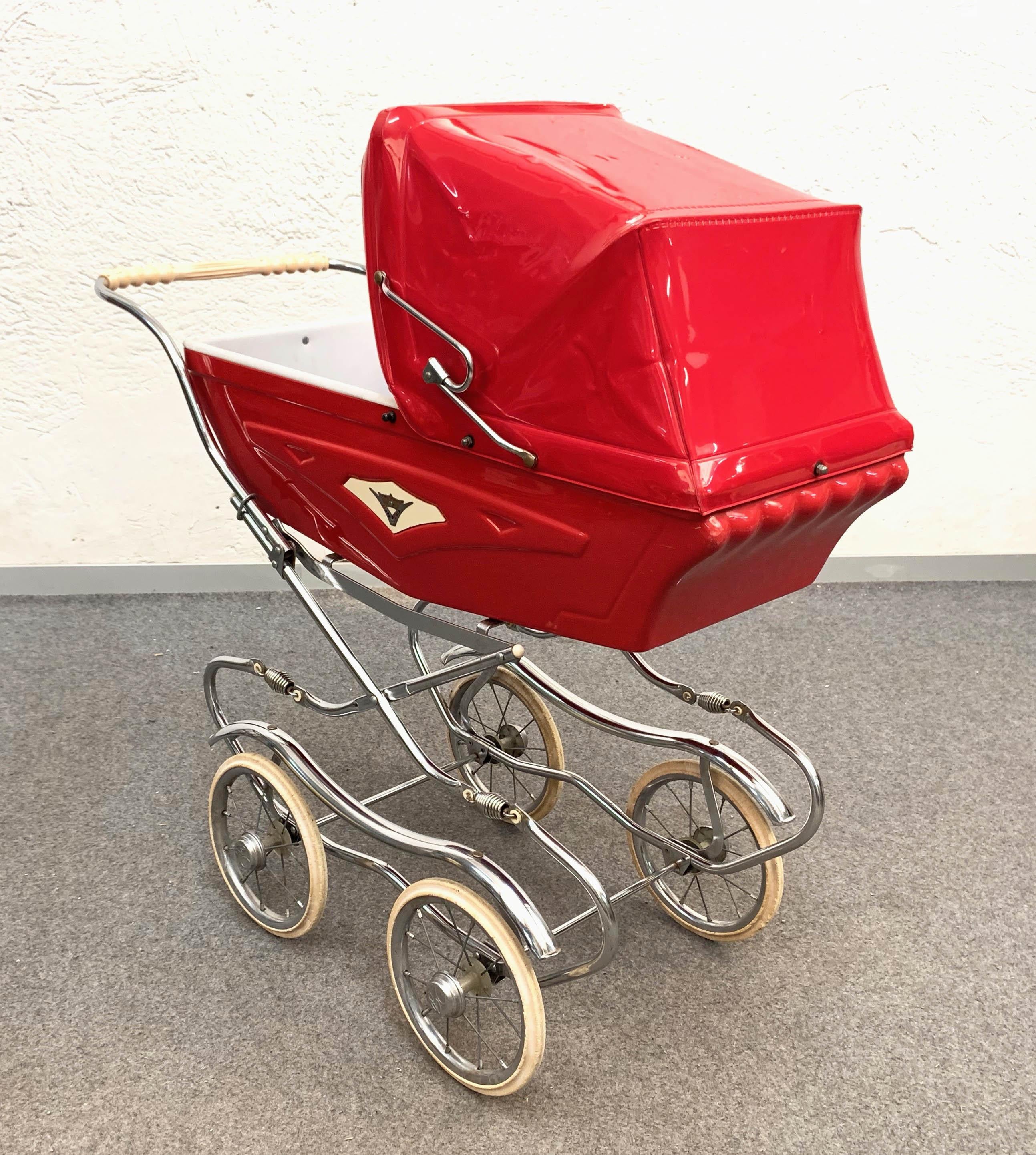 Baby Cars Midcentury Red Steel and Plastic Italian Baby Pram Stroller, 1950s 4