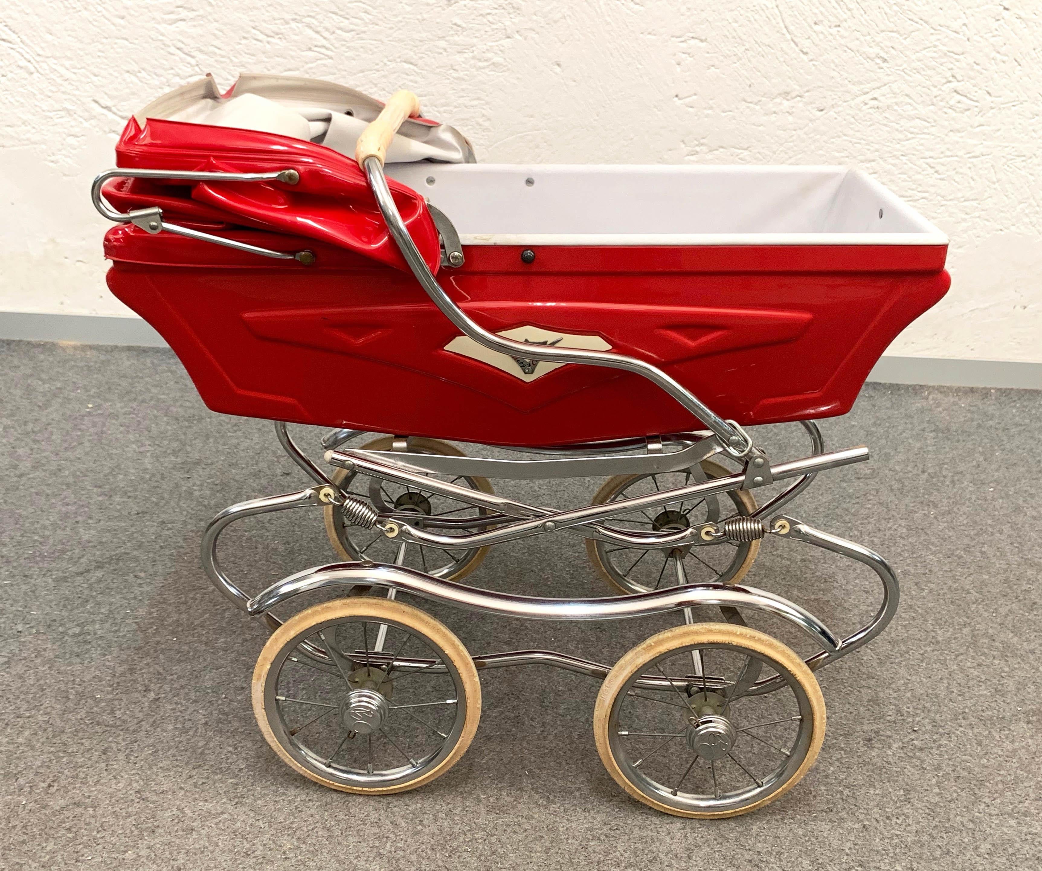 Baby Cars Midcentury Red Steel and Plastic Italian Baby Pram Stroller, 1950s 8