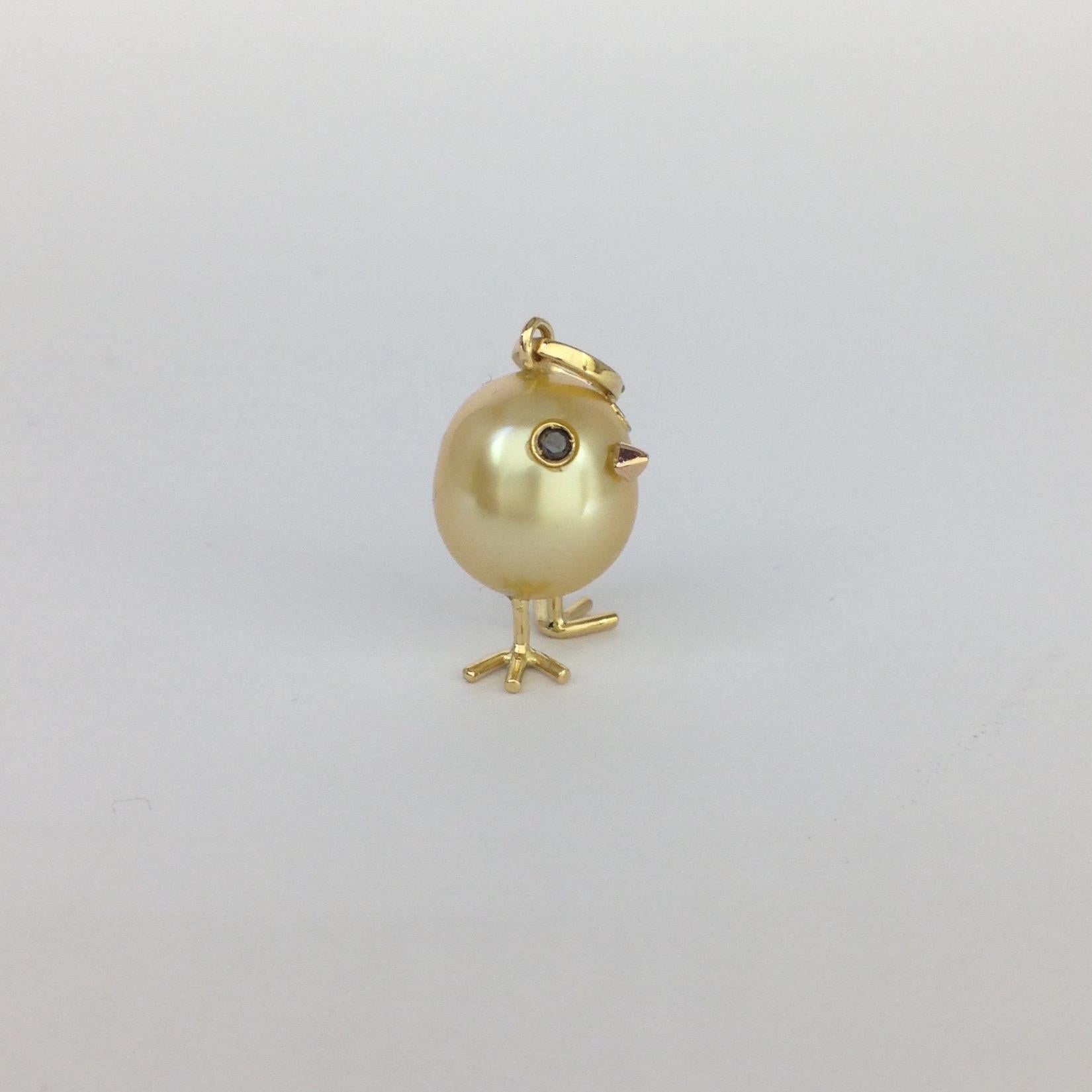 Contemporary Baby Chick Australian Pearl Black Diamond Yellow 18 Karat Gold Pendant/Necklace