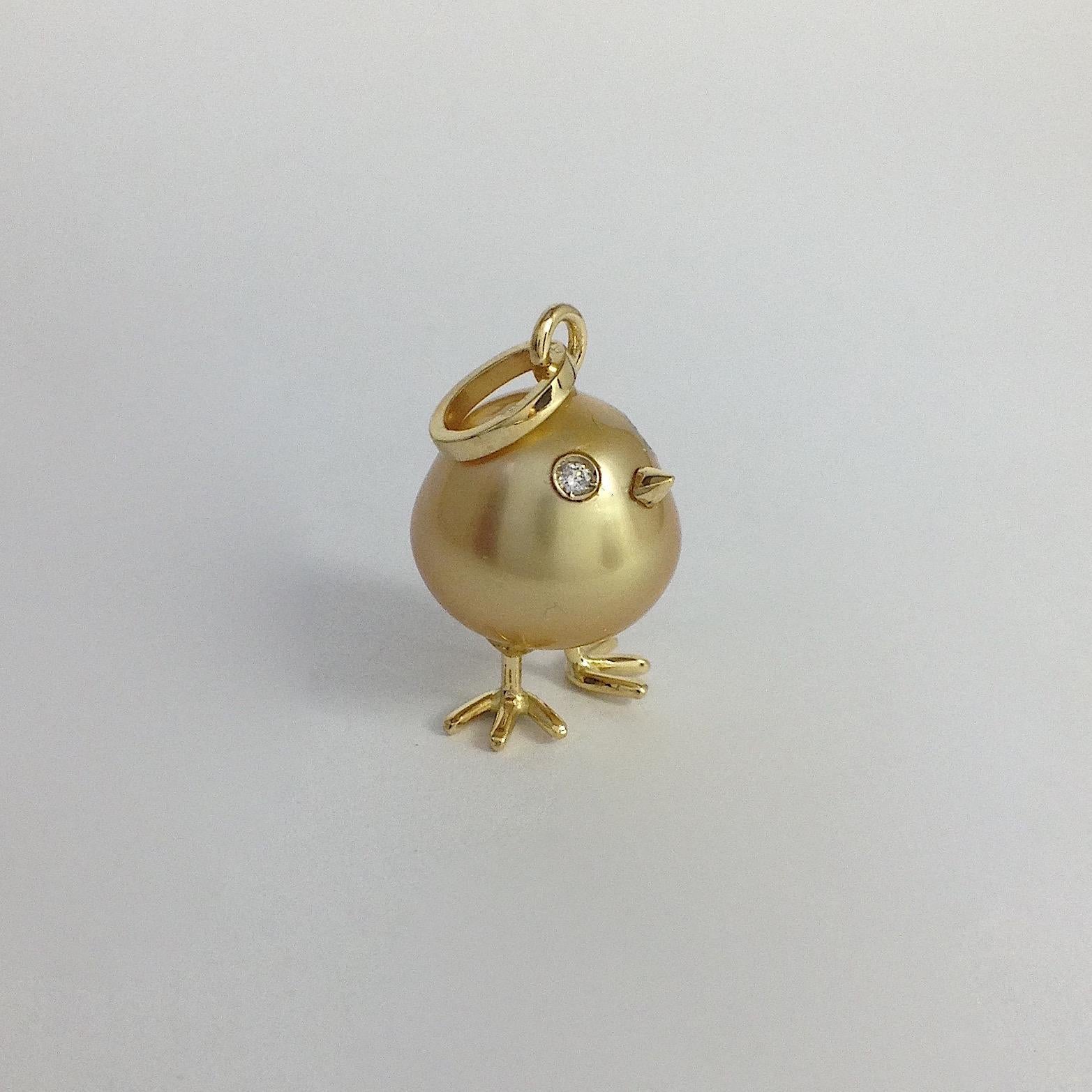 Contemporary Baby Chick Australian Pearl Diamond Yellow 18 Karat Gold Pendant or Necklace