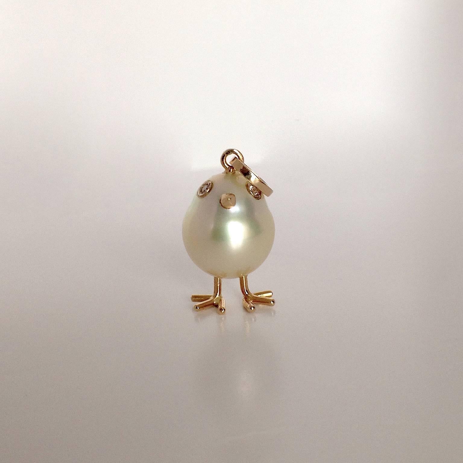 Contemporary Baby Chick Australian Pearl White Diamond Yellow Gold Pendant