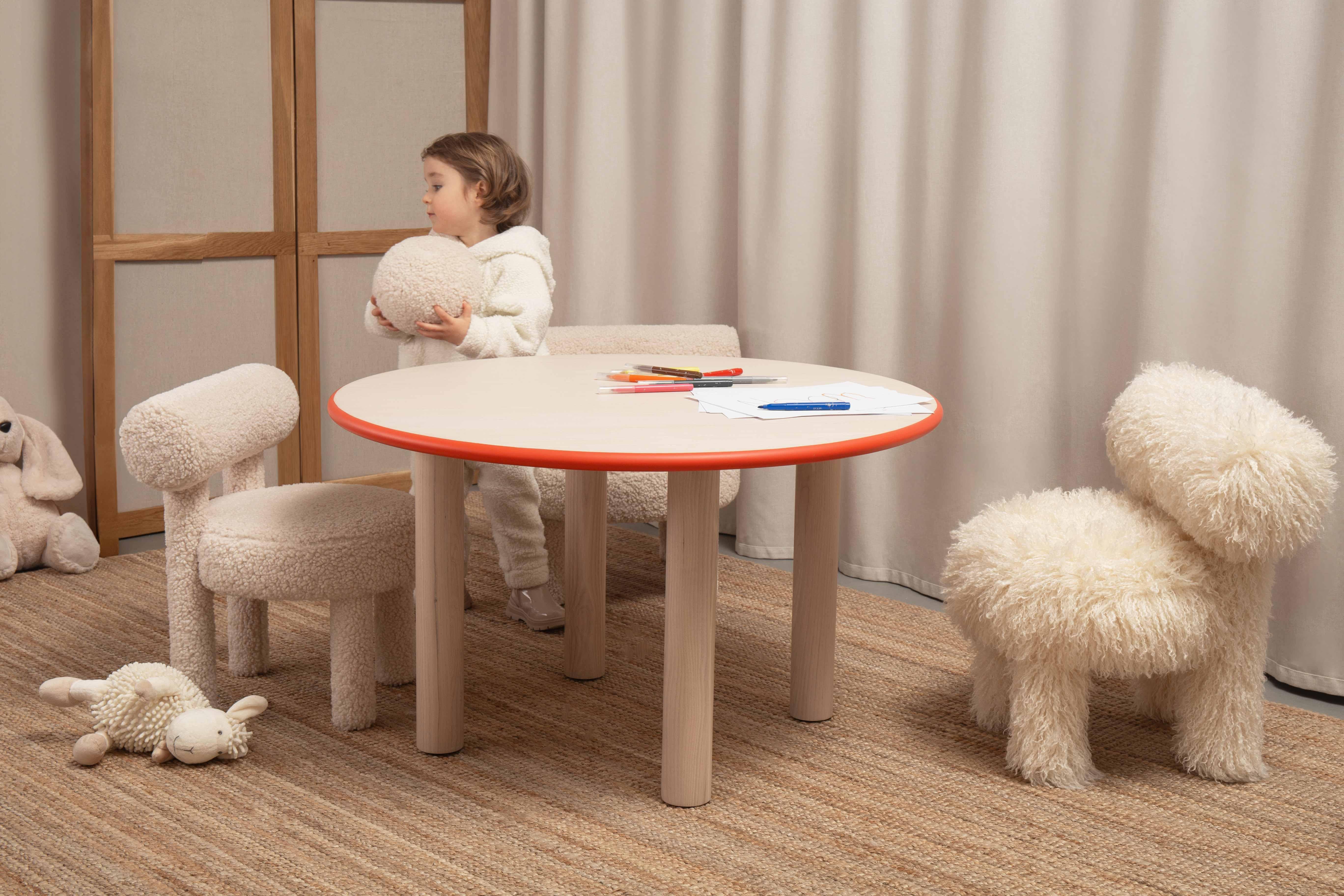 Table de salle à manger pour enfants Paul en bois fait par Noom en vente 3