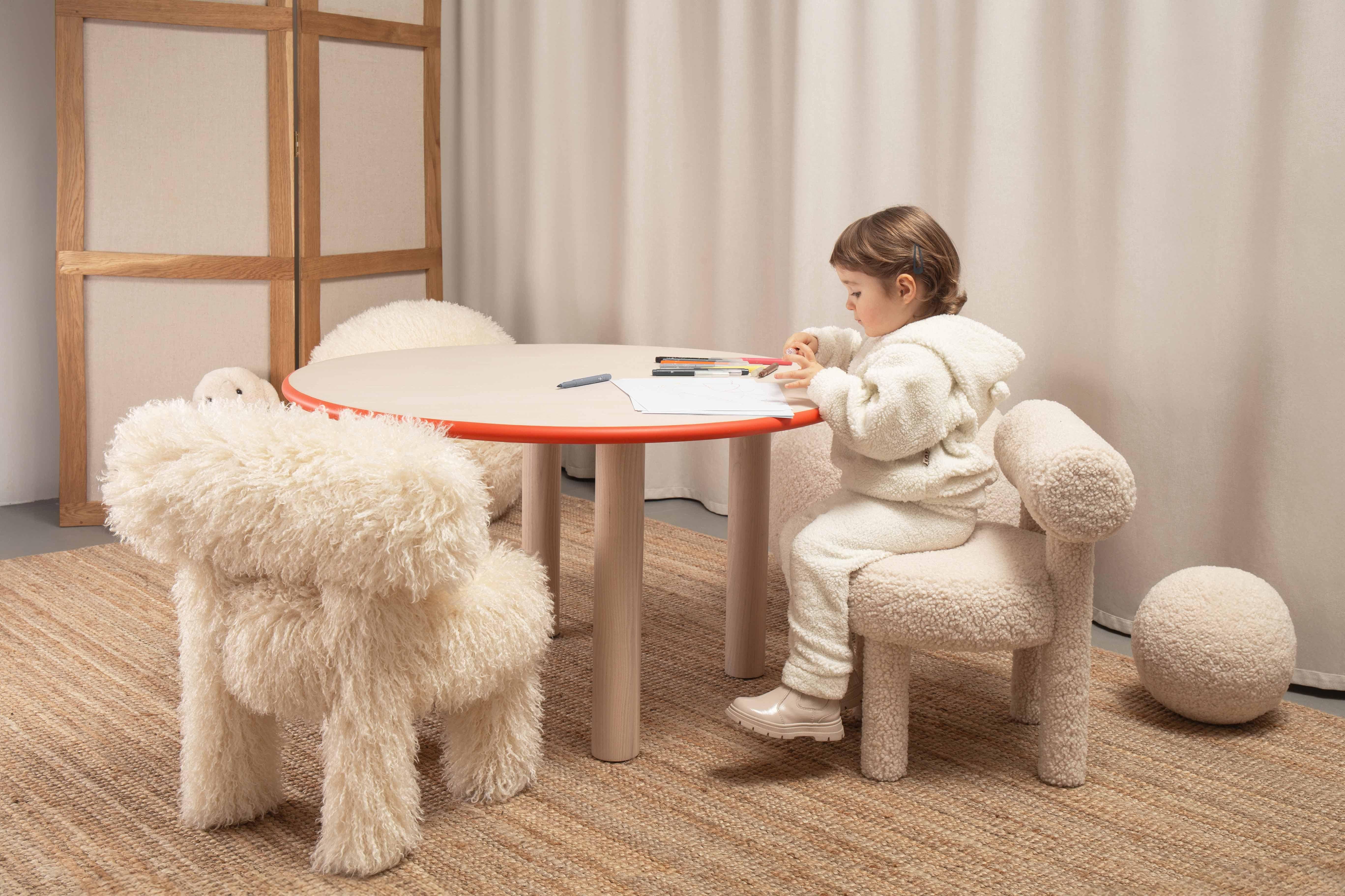 Tacheté Table de salle à manger pour enfants Paul en bois fait par Noom en vente