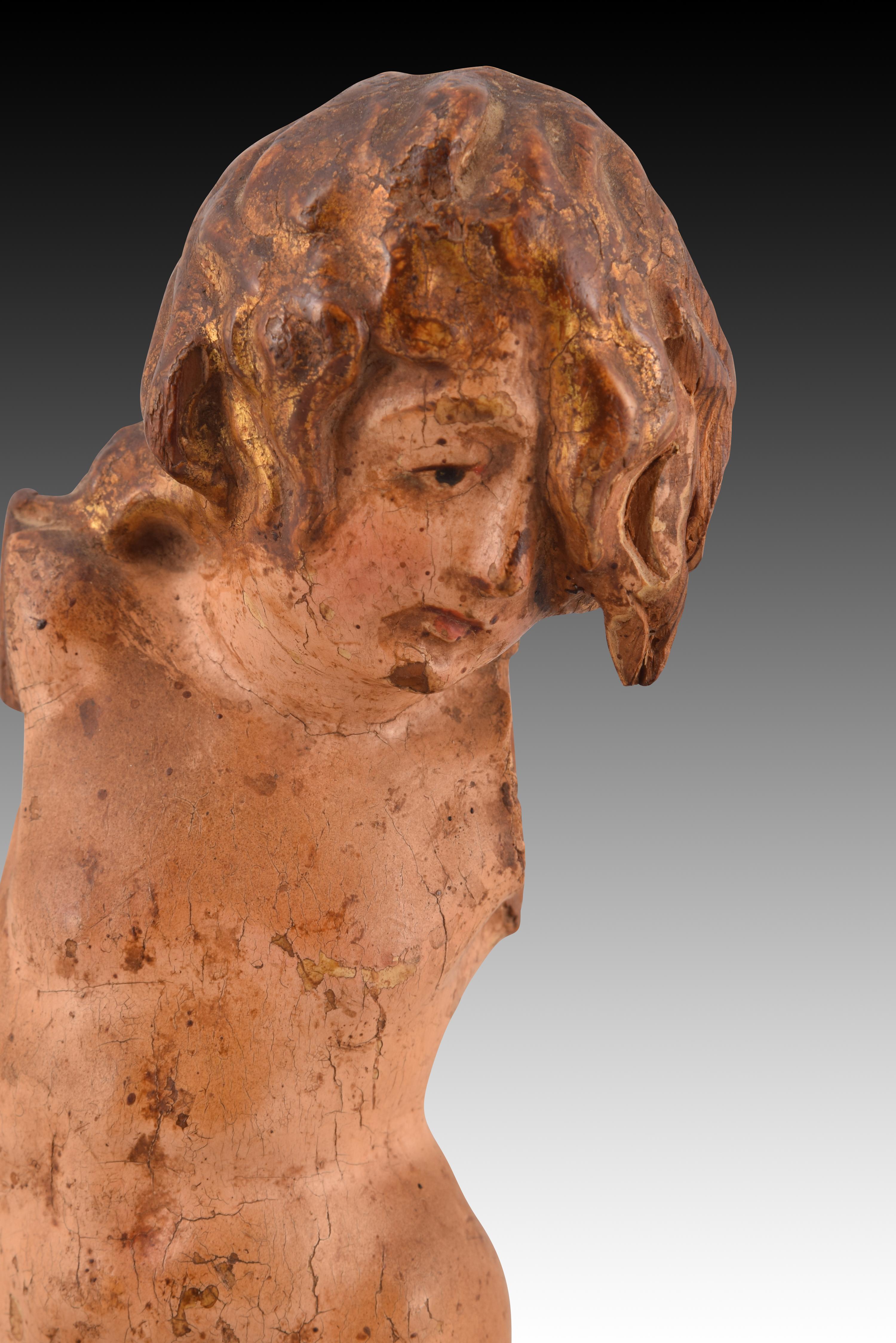 Baby Jesus or angel. Carved, polychrome and gilded wood. Spanish school, 16th c. For Sale 1