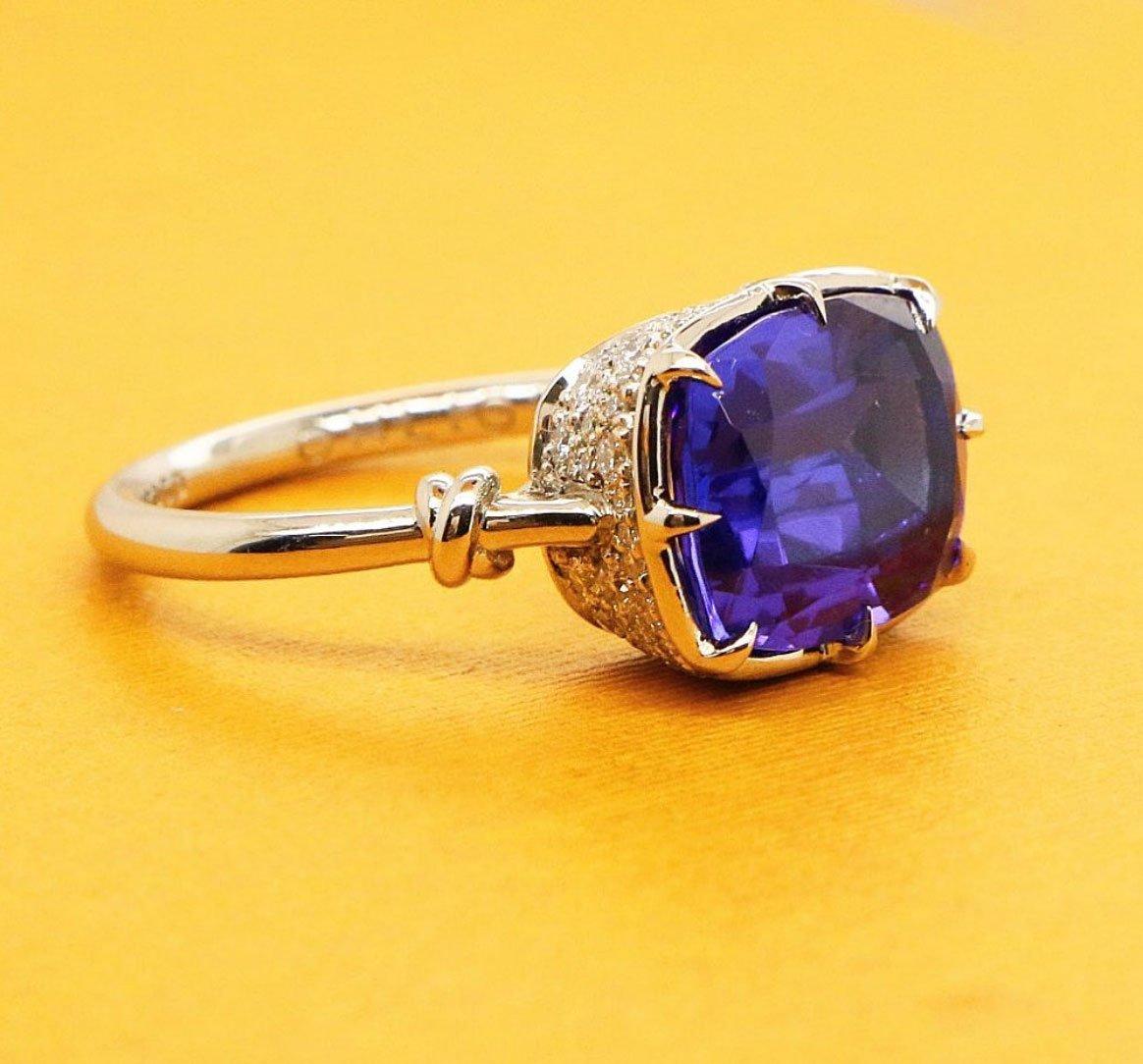 For Sale:  Baby Knot Ring with 6ct Tanzanite and Diamonds 4