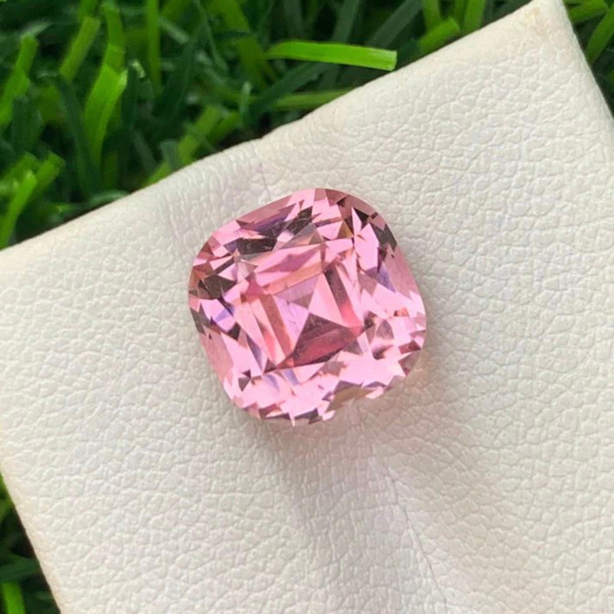 Seltener Baby Rosa Natürlicher Turmalin Lose Edelstein für Ring, Halskette Anhänger, Armband oder jede andere Schmuckfassung-Kissenschliff aus Kunar Afghanistan!!!

💎 EDELSTEINART: Turmalin
⚖️ GEWICHT: 6,90 Karat
🪚 FORM & SCHNITT: Kissenschliff
📏