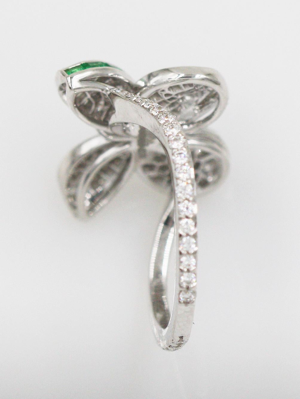 emerald butterfly ring