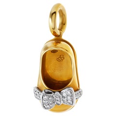 Baby Shoe Charm in 18k Yellow Gold and Diamonds, Aaron Basha 