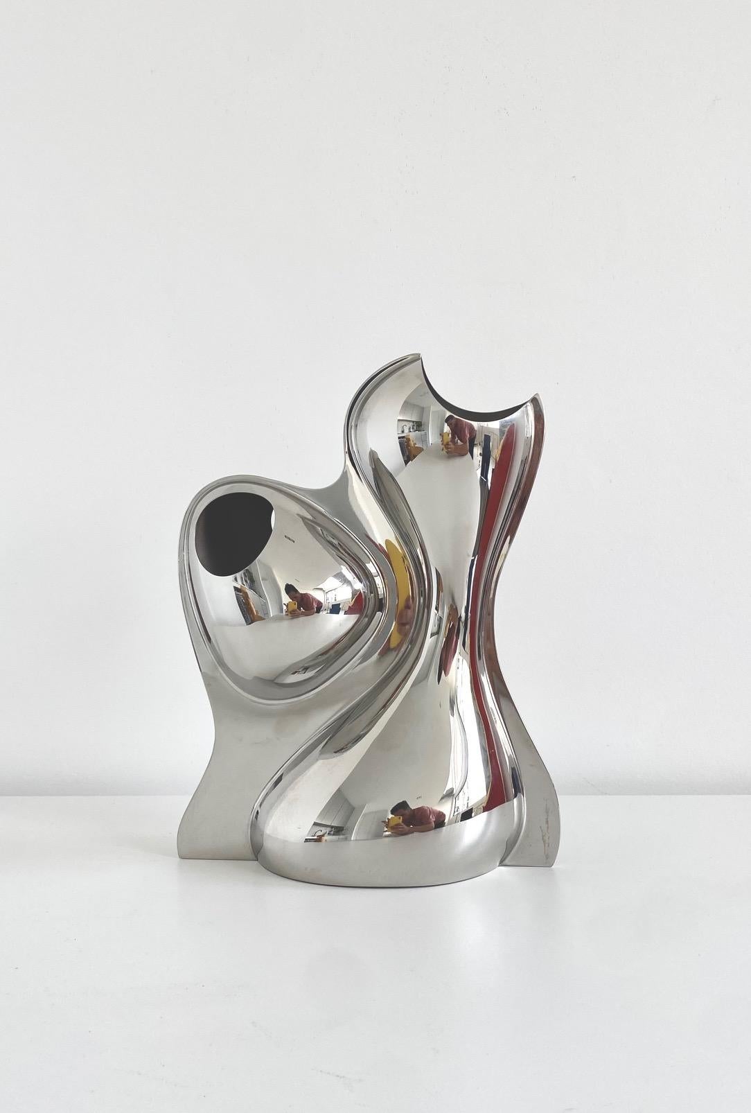 Babyboop RA06 sculpture vase by Ron Arad - Alessi, 2002 For Sale 1