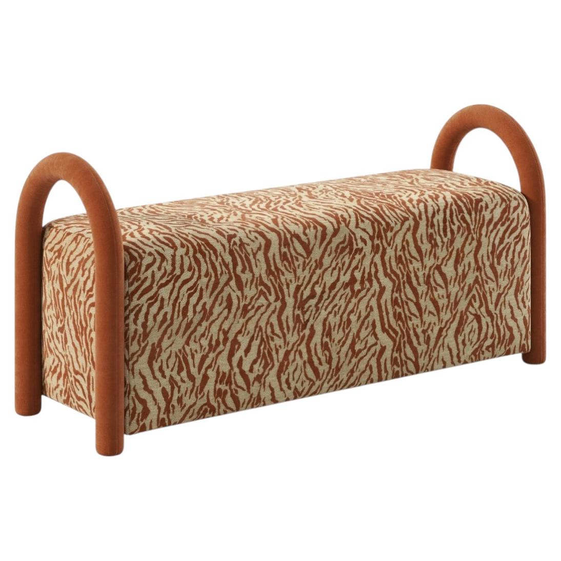 Banc Babylone en hêtre massif, panneau de particules et mousse HR par Popus Editions en vente