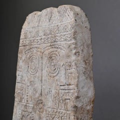 Estela babilónica de arenisca patinada, reproducción antigua decorativa