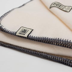 La prima coperta del bambino in lana d'agnello e cashmere, regalo con monogramma