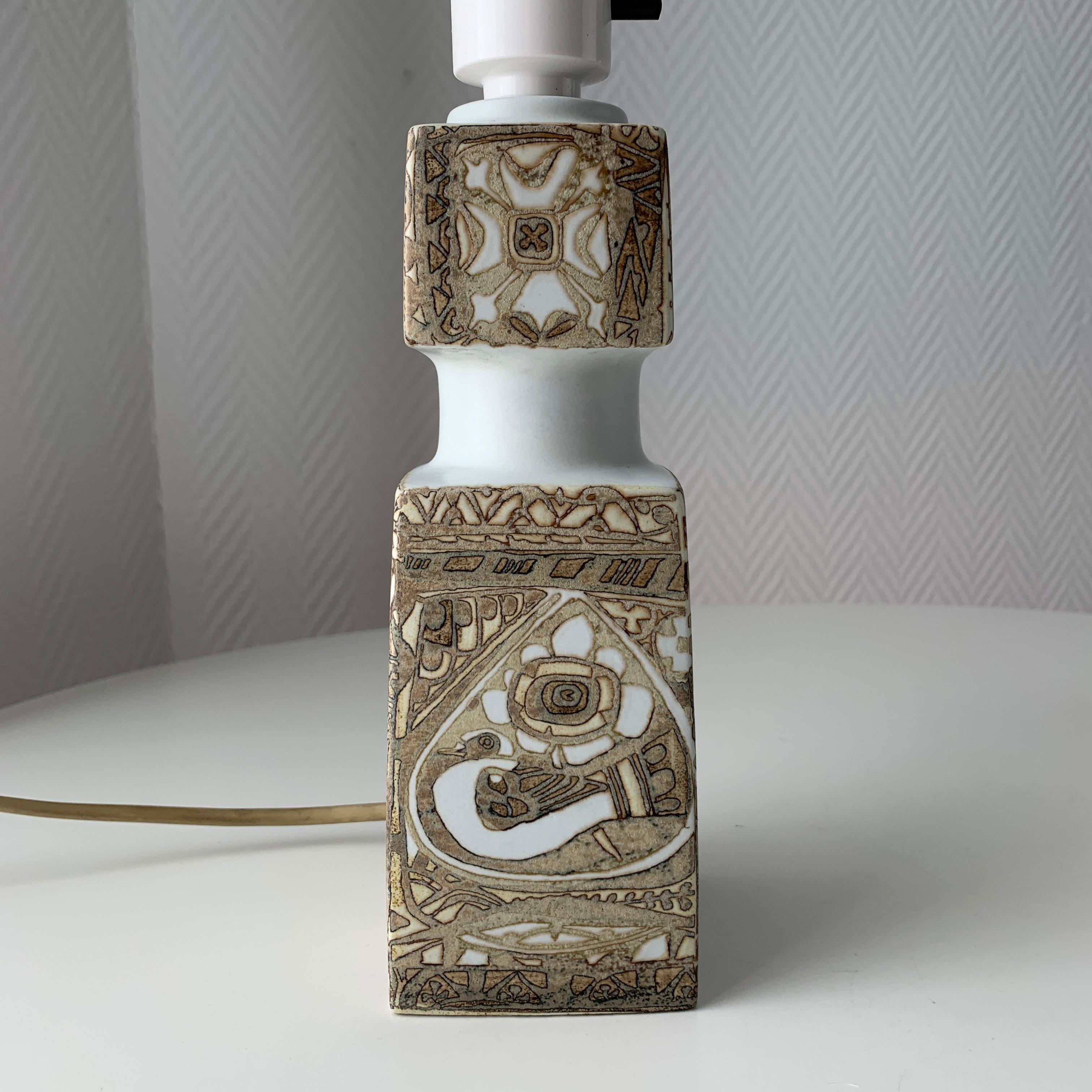 Baca Scandinavian Modern Lamps Royal Copenhagen by Nils Thorsson For Sale 7
